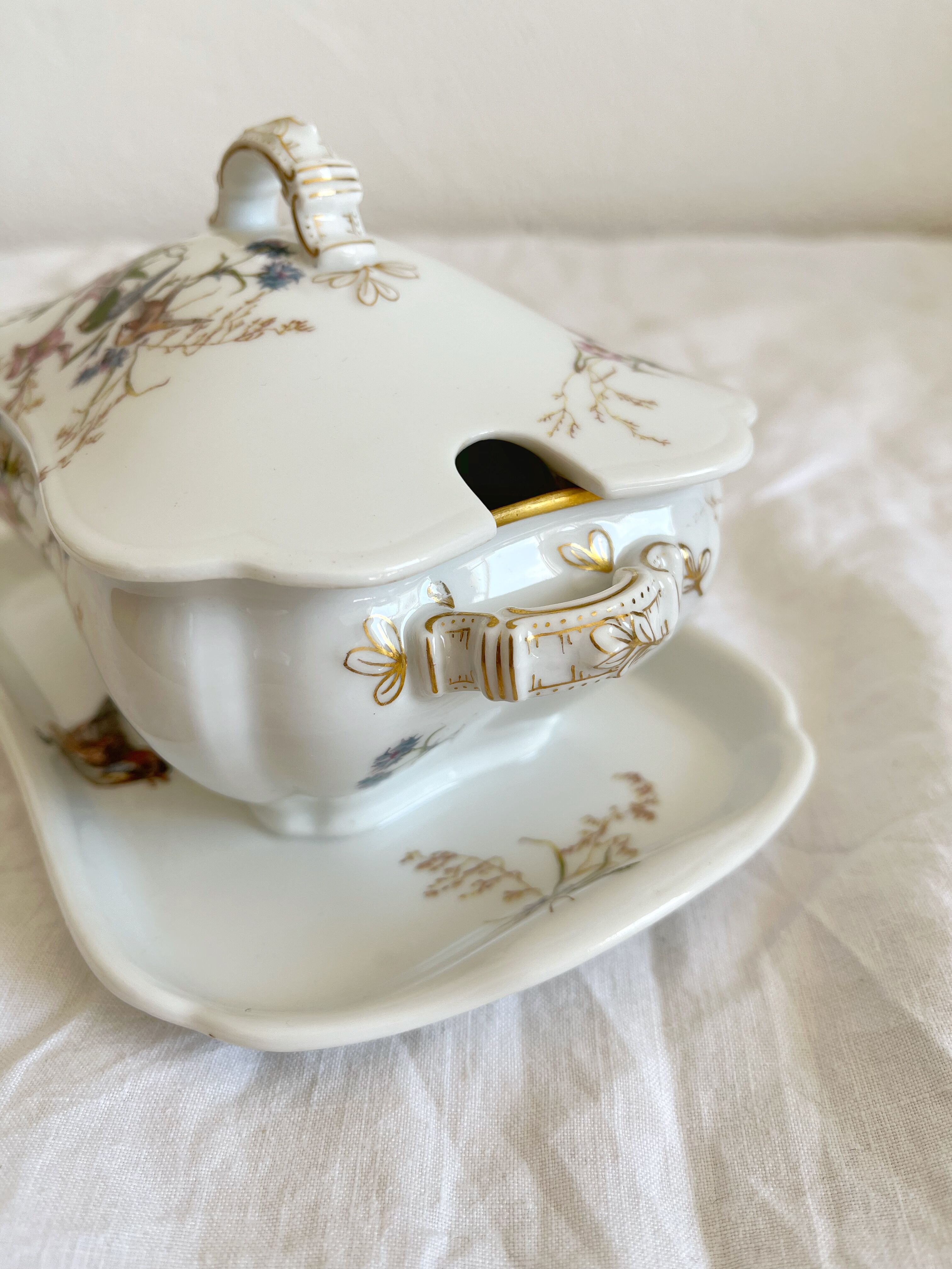 Antique Haviland Limoges porcelain sauce boat with lid, bird decor