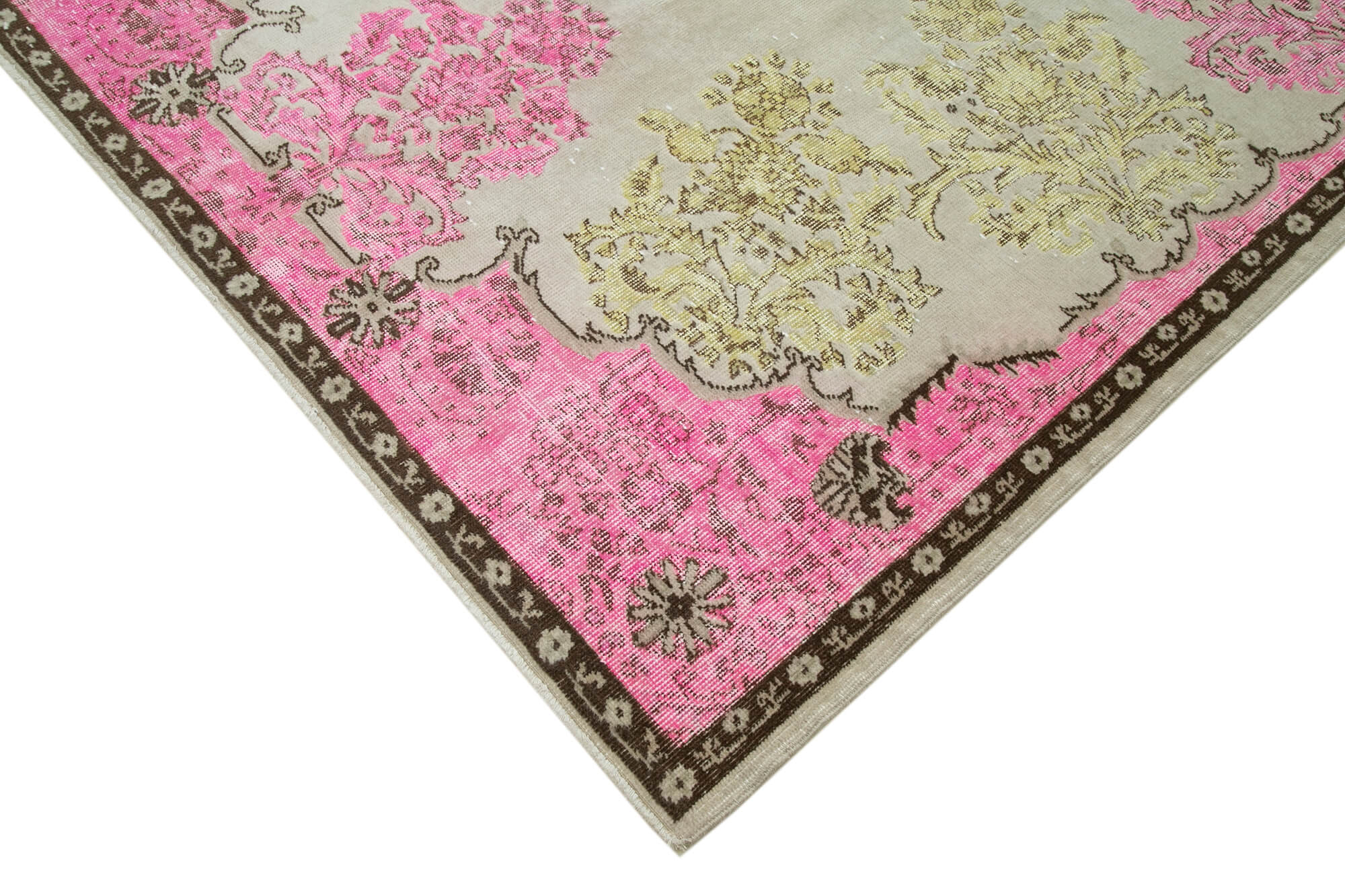 Hand-knotted unique anatolian 1980s 190 cm x 290 cm pink carpet