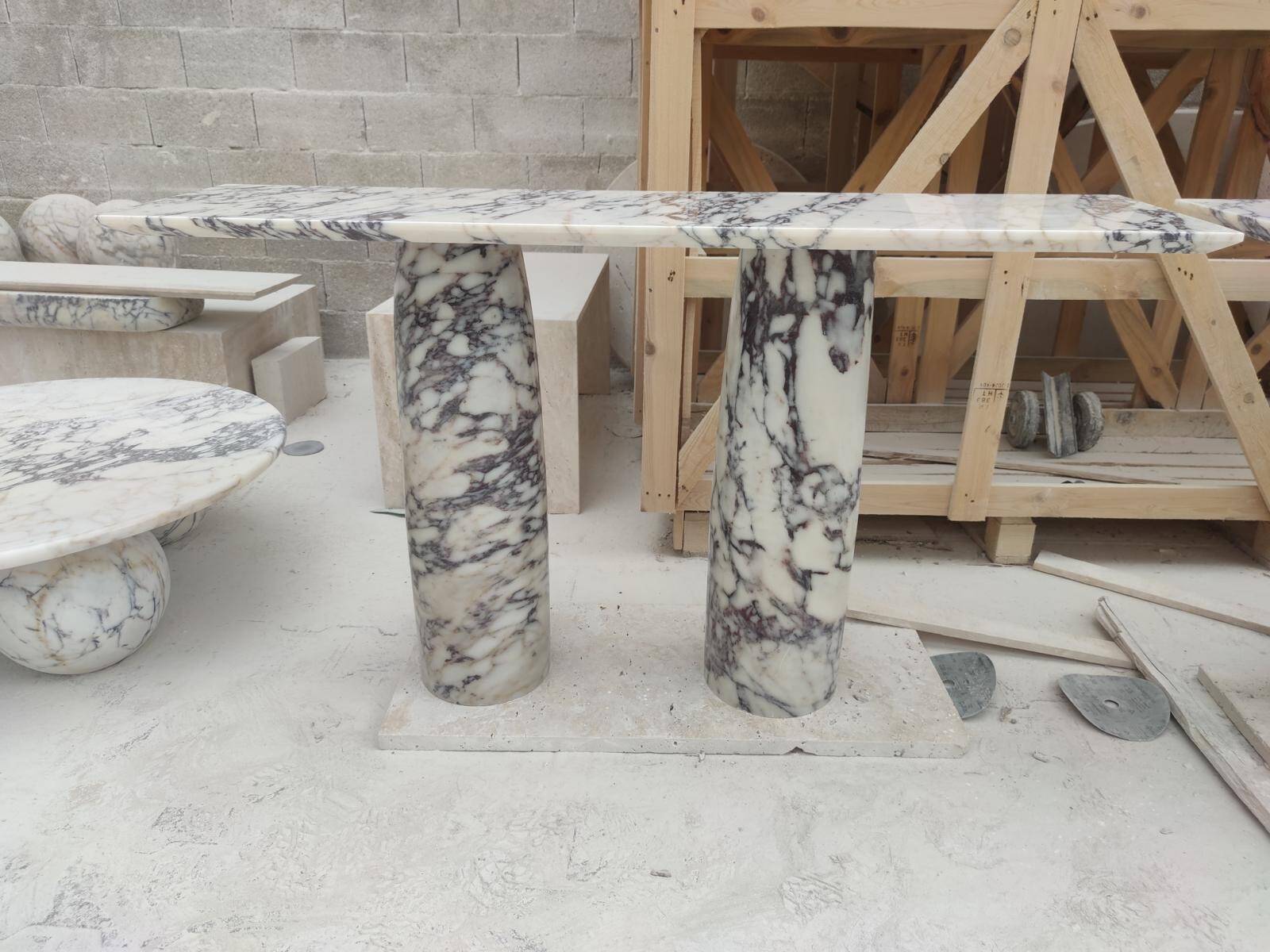 Console Mario en marbre violet veiné Viola par My Habitat Design