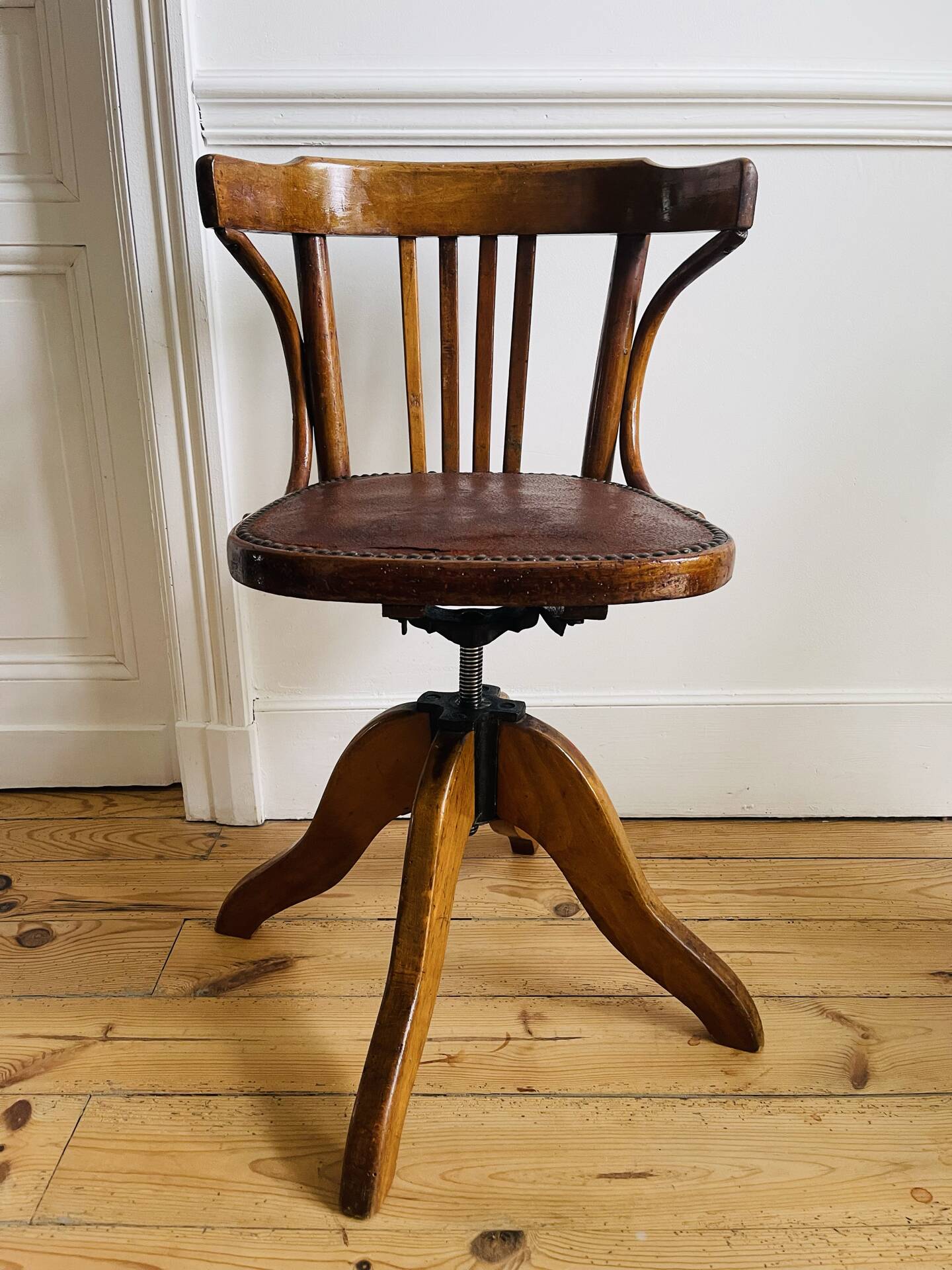 American office chair from the early 20th century.