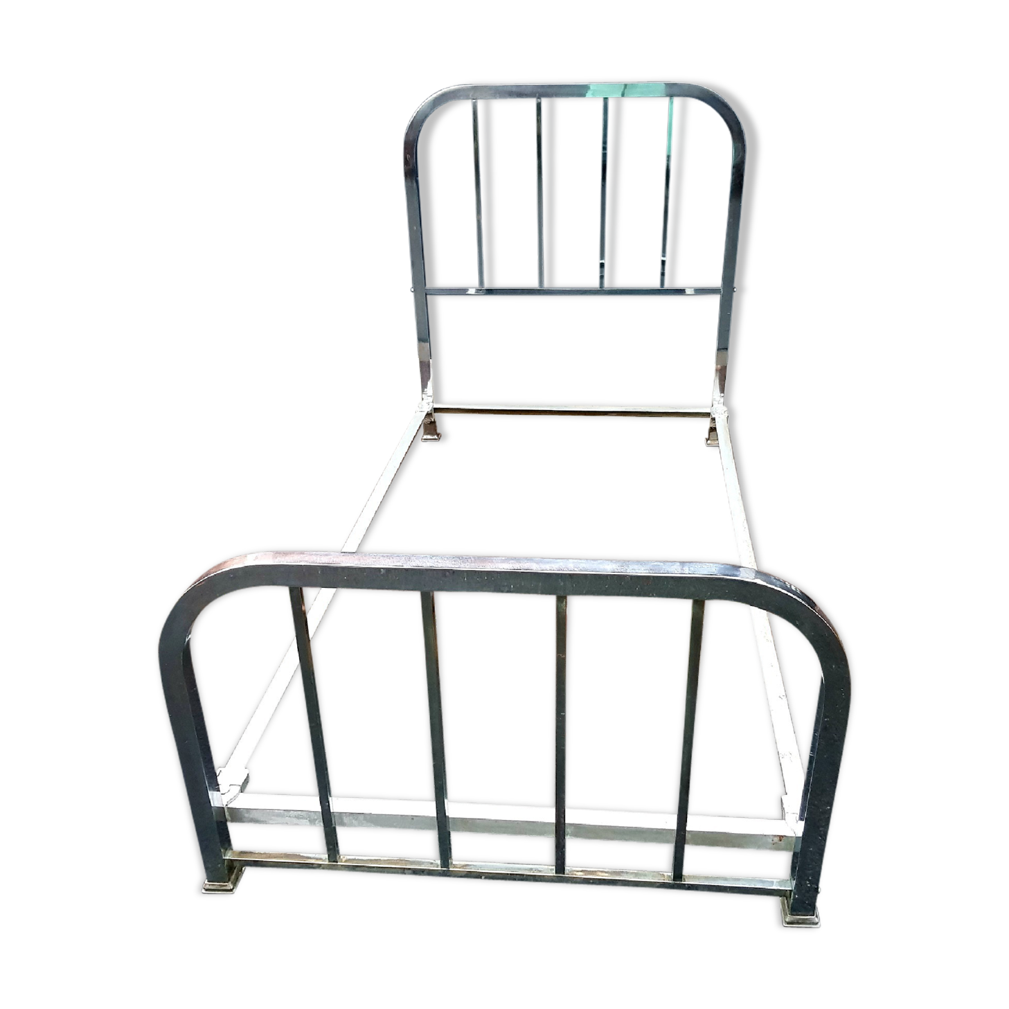 Metal bed 1950
