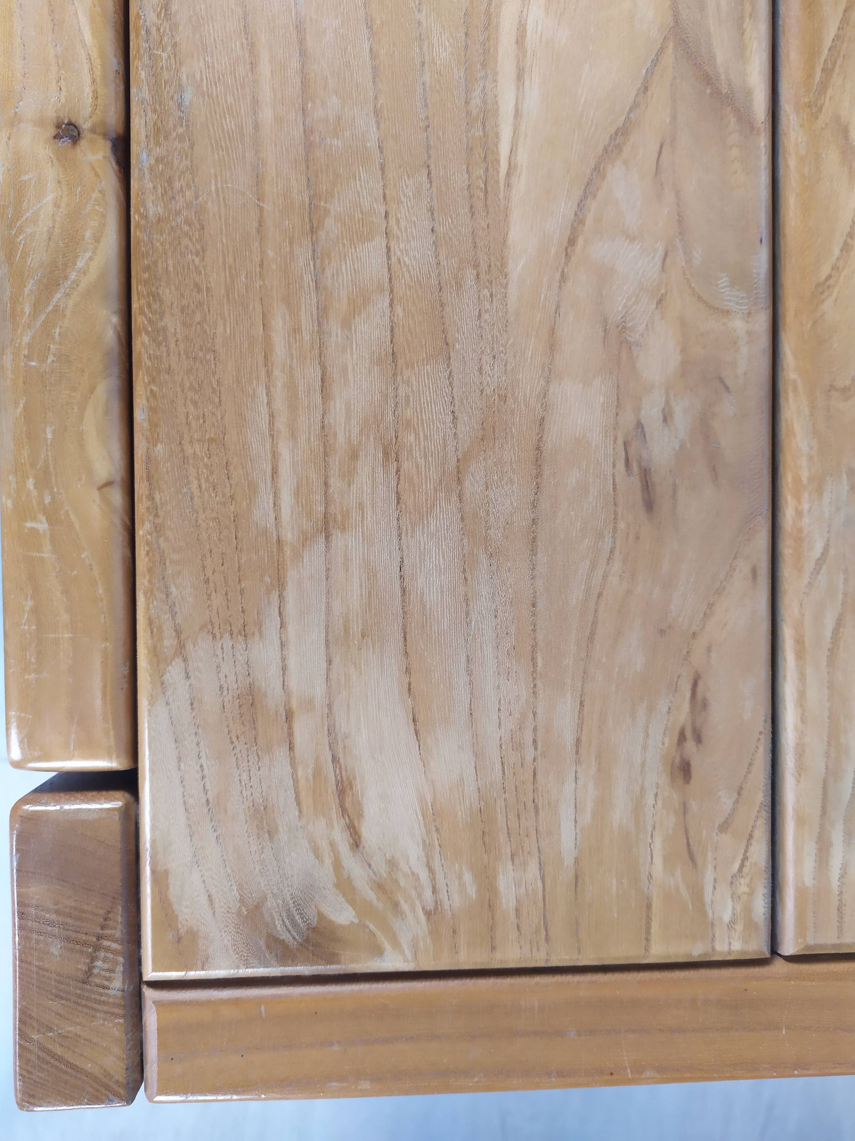 Regain home bedside table