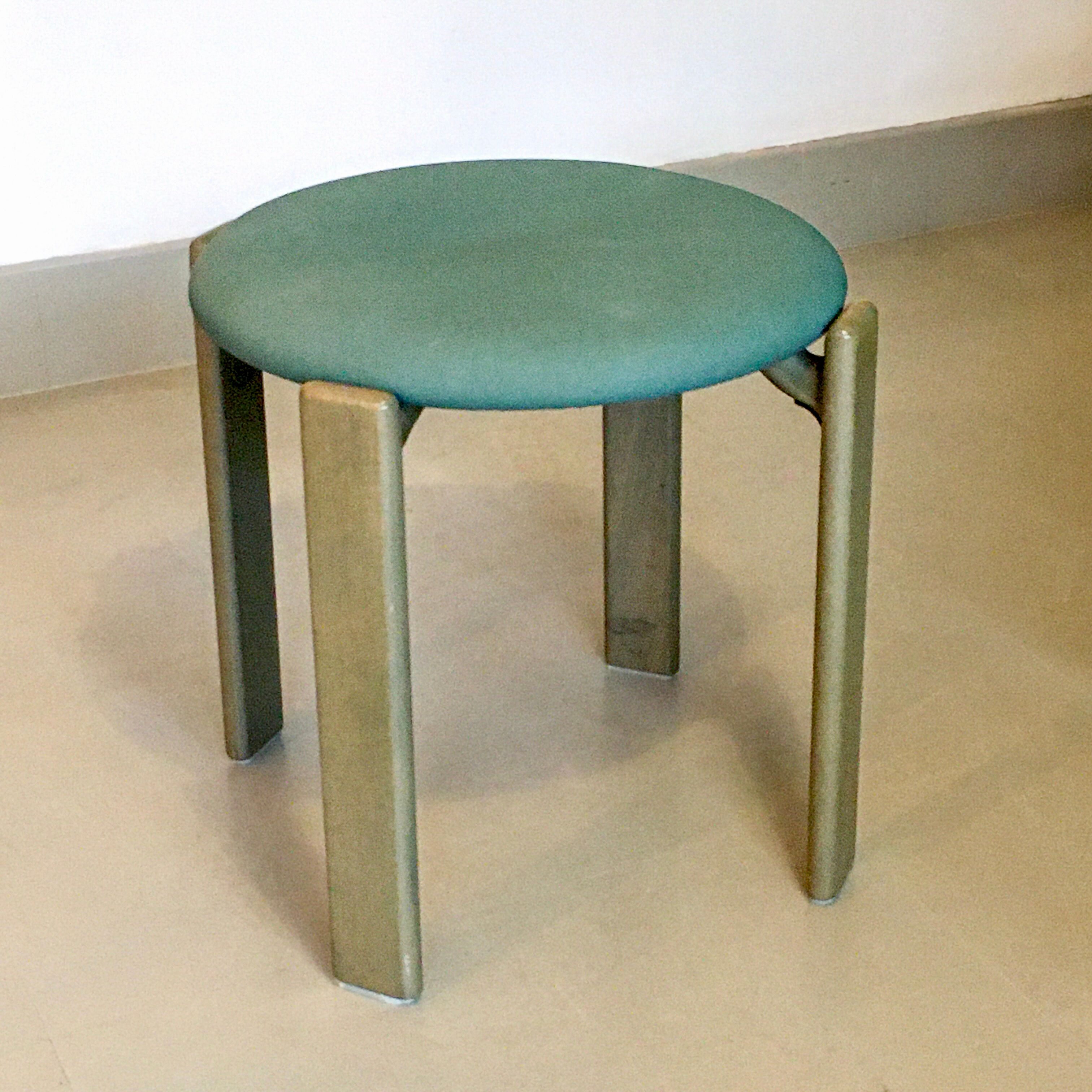Tabouret version rose par Bruno Rey pour Dietiker, Suisse, 1970s
