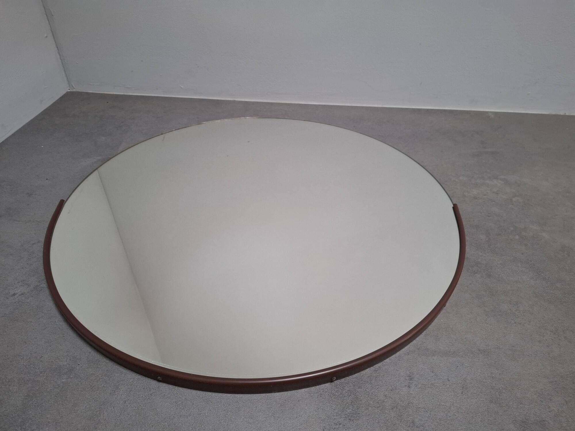 1970s Czechoslovakian Mid-Century Modern Round Wall Mirror