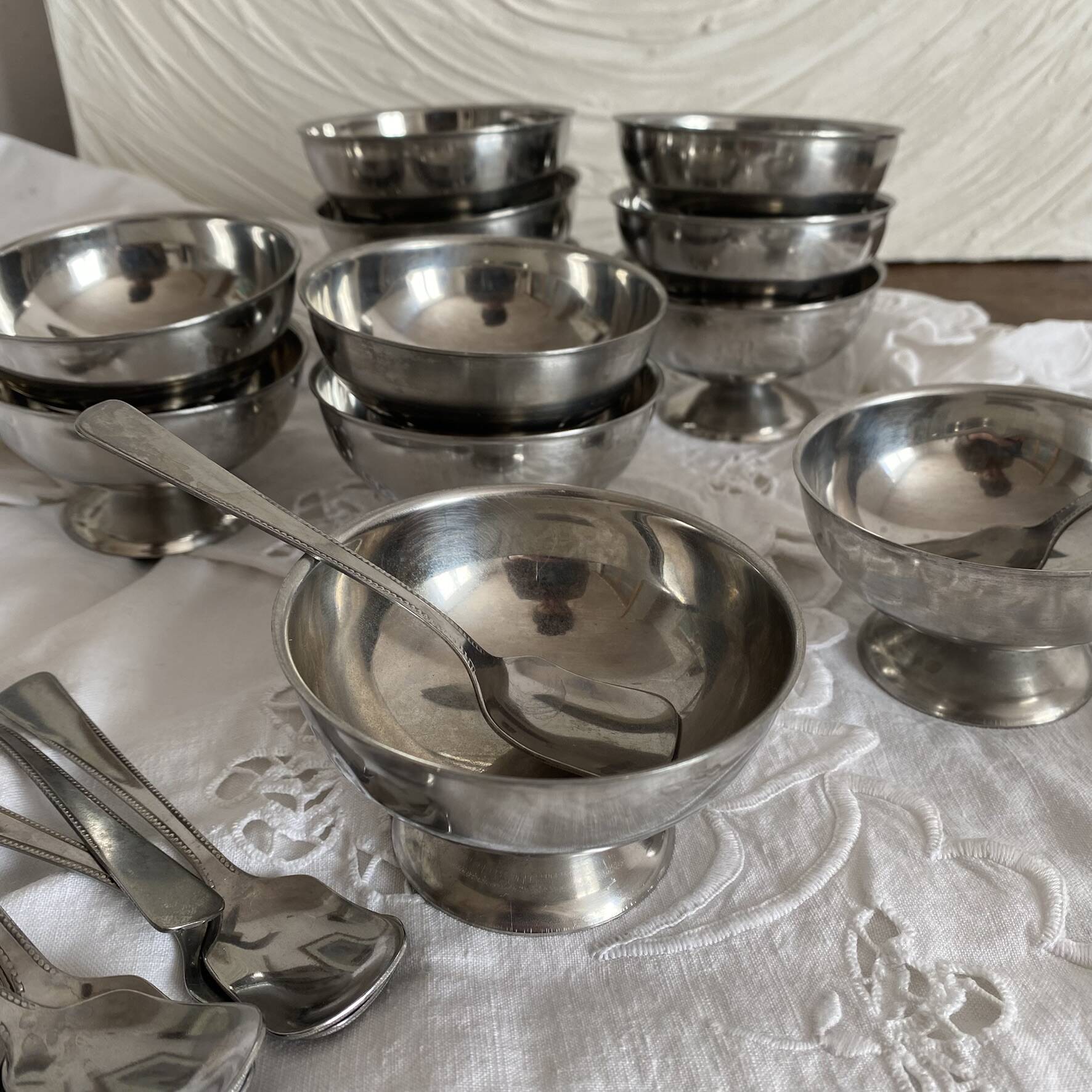 Coupes à glace en inox et cuillères
