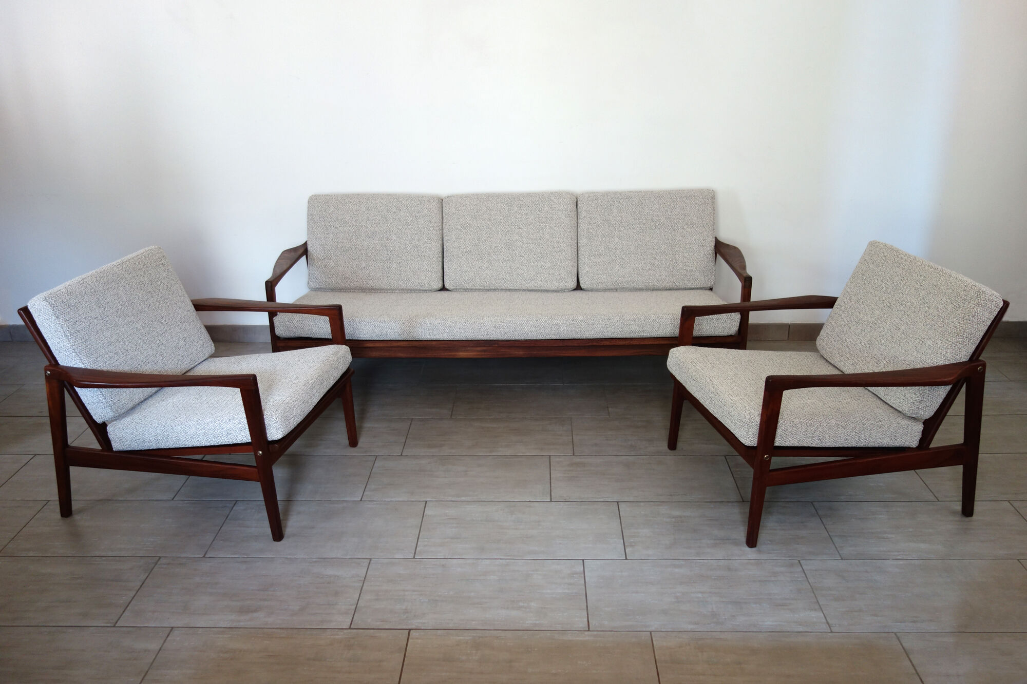 Bench and 2 Scandinavian armchairs 60s