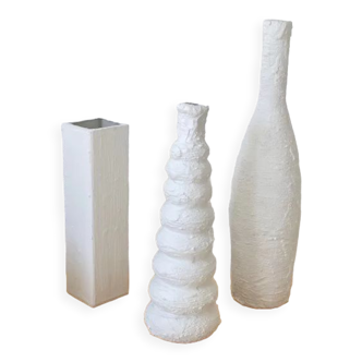 Trio de vases blancs