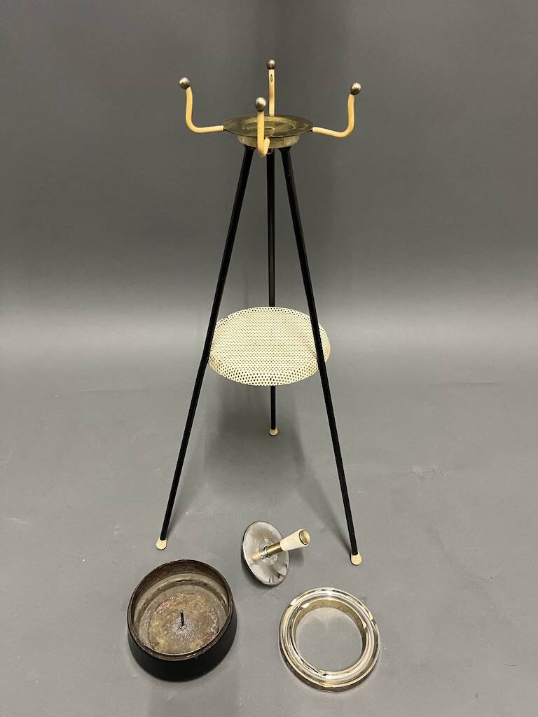 ashtray on foot 1950