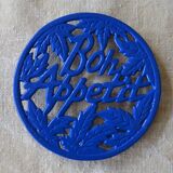 Blue cast iron trivet "bon appetit"