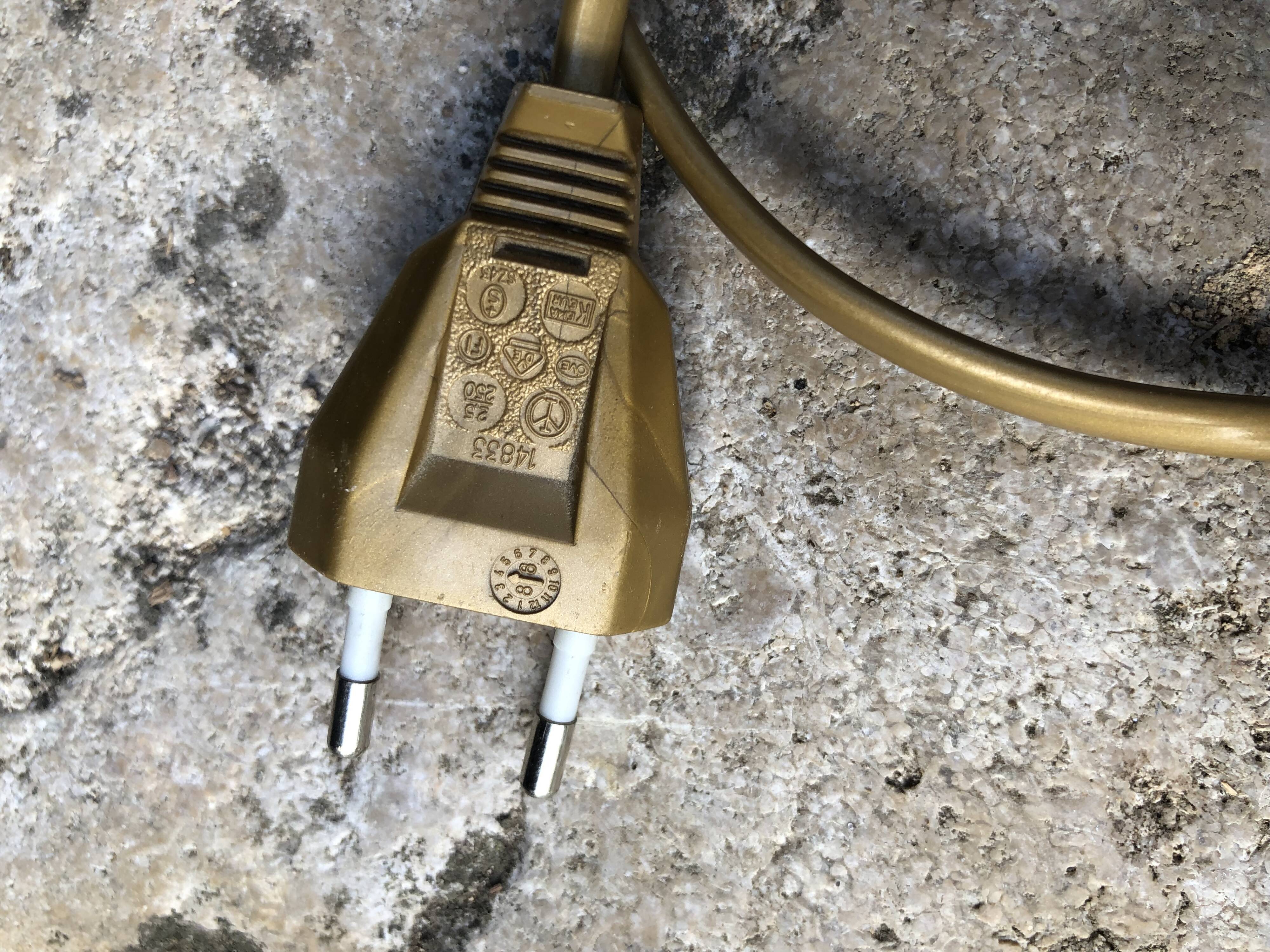 Ceramic table lamp and fabrics