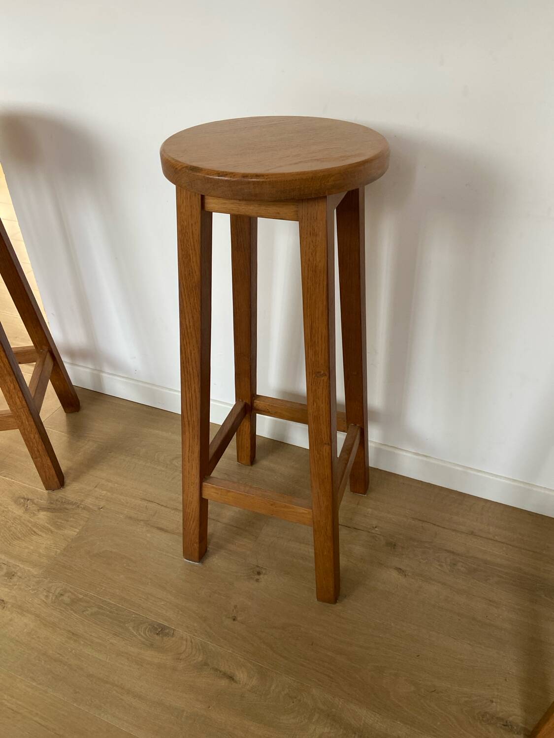 Set of 3 solid oak stools