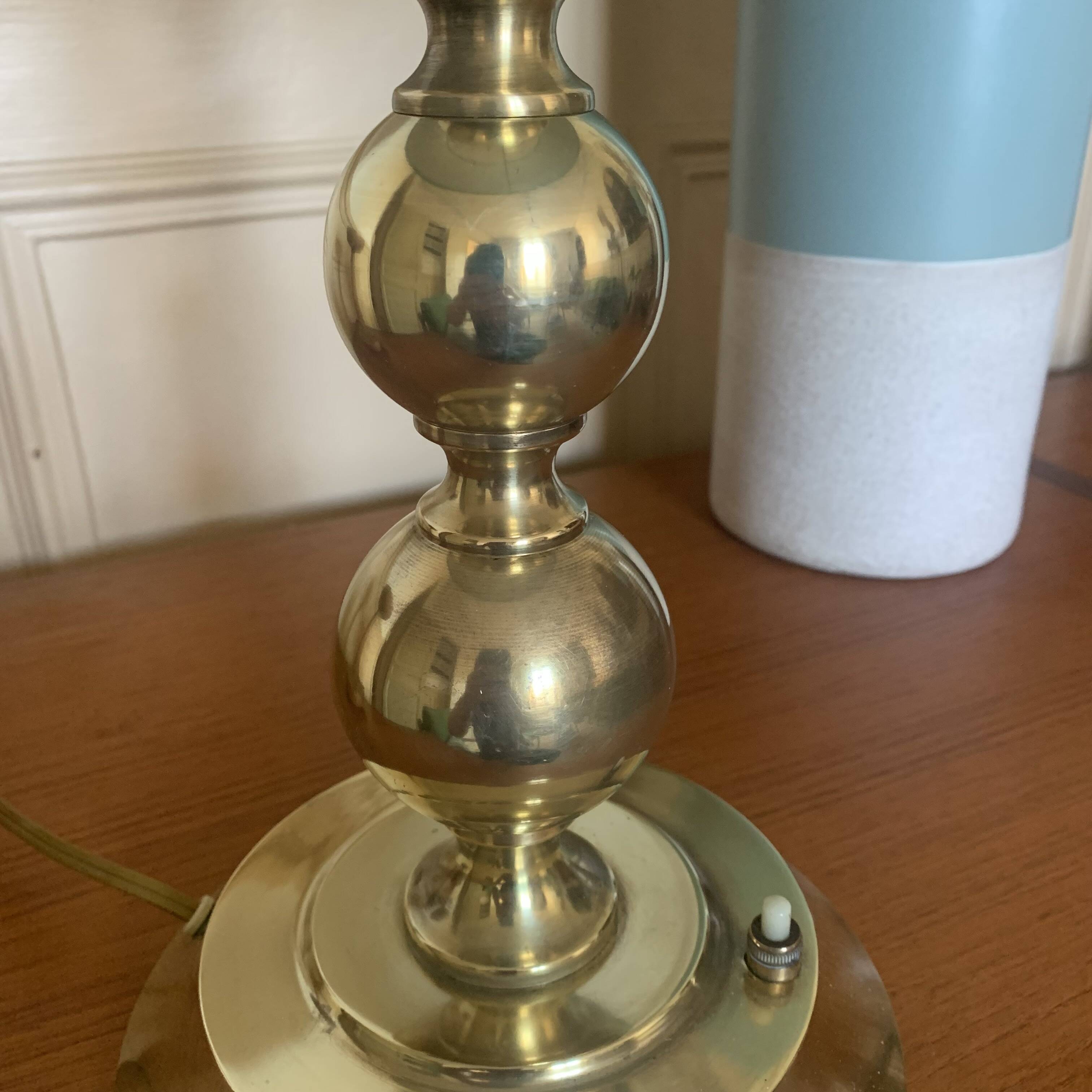 Brass ball lamp