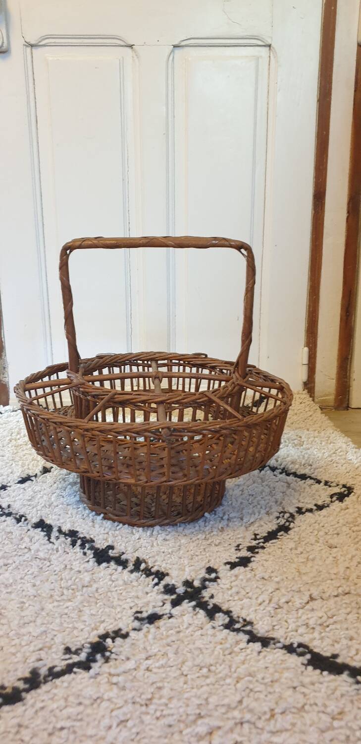 Bottle holder basket