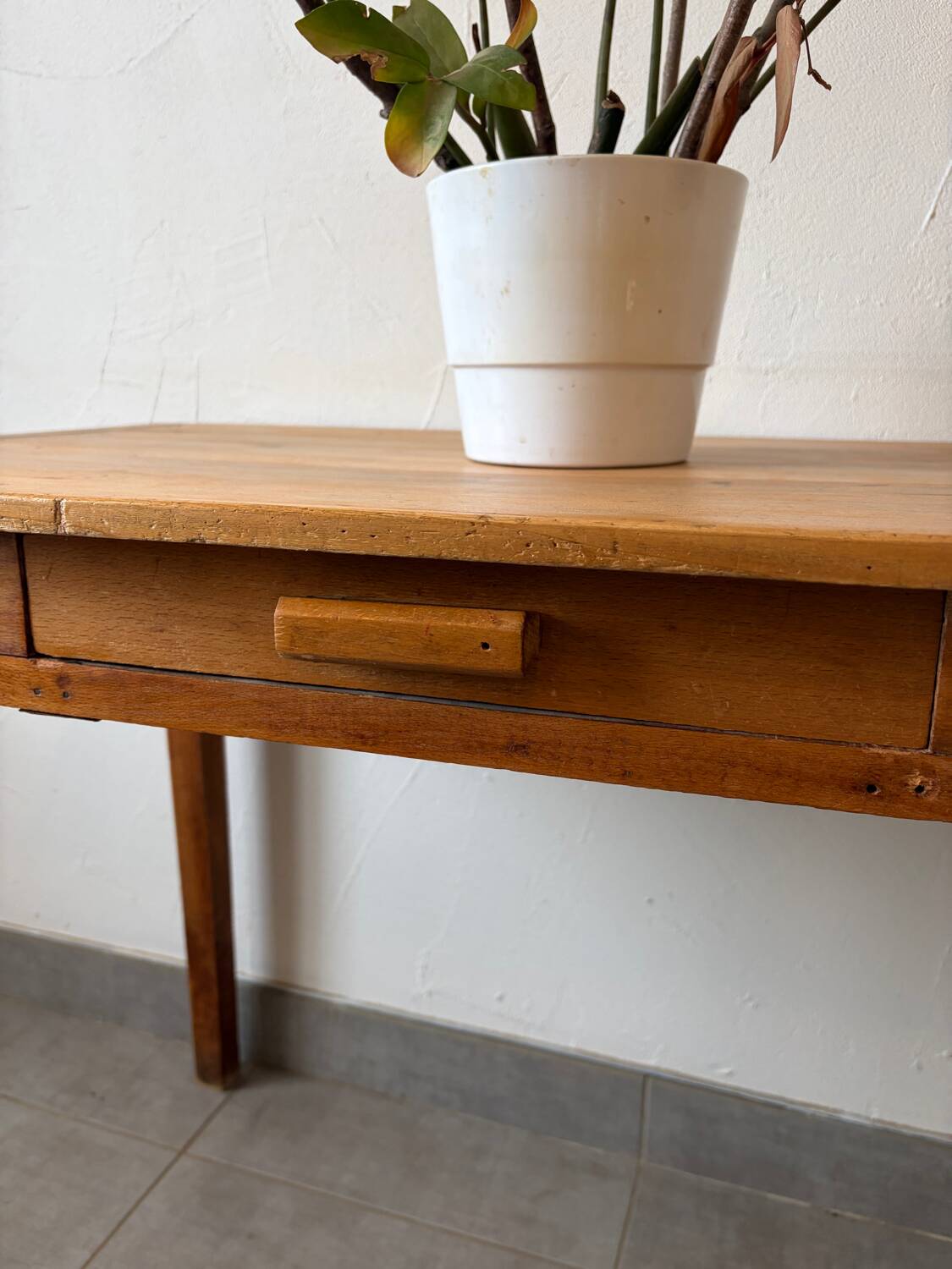Charming vintage oak table/desk