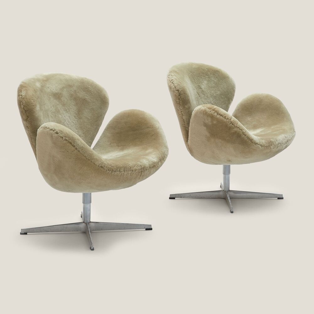 Swan chair pair – Arne Jacobsen
