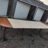 Large table, dining room, with 5 extensions, 8 feet.wood