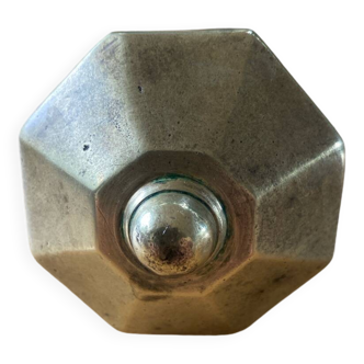 Octagonal brass door handle