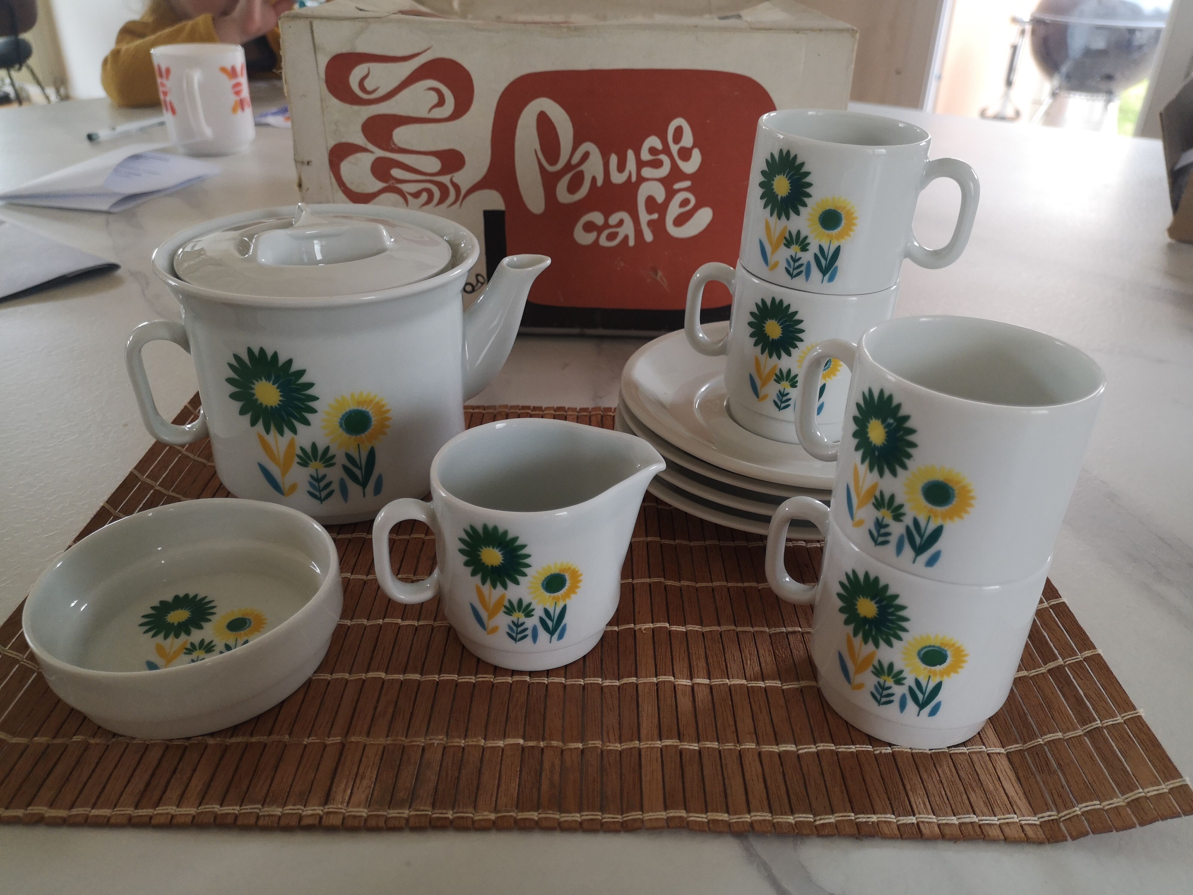 Sologne porcelain coffee service