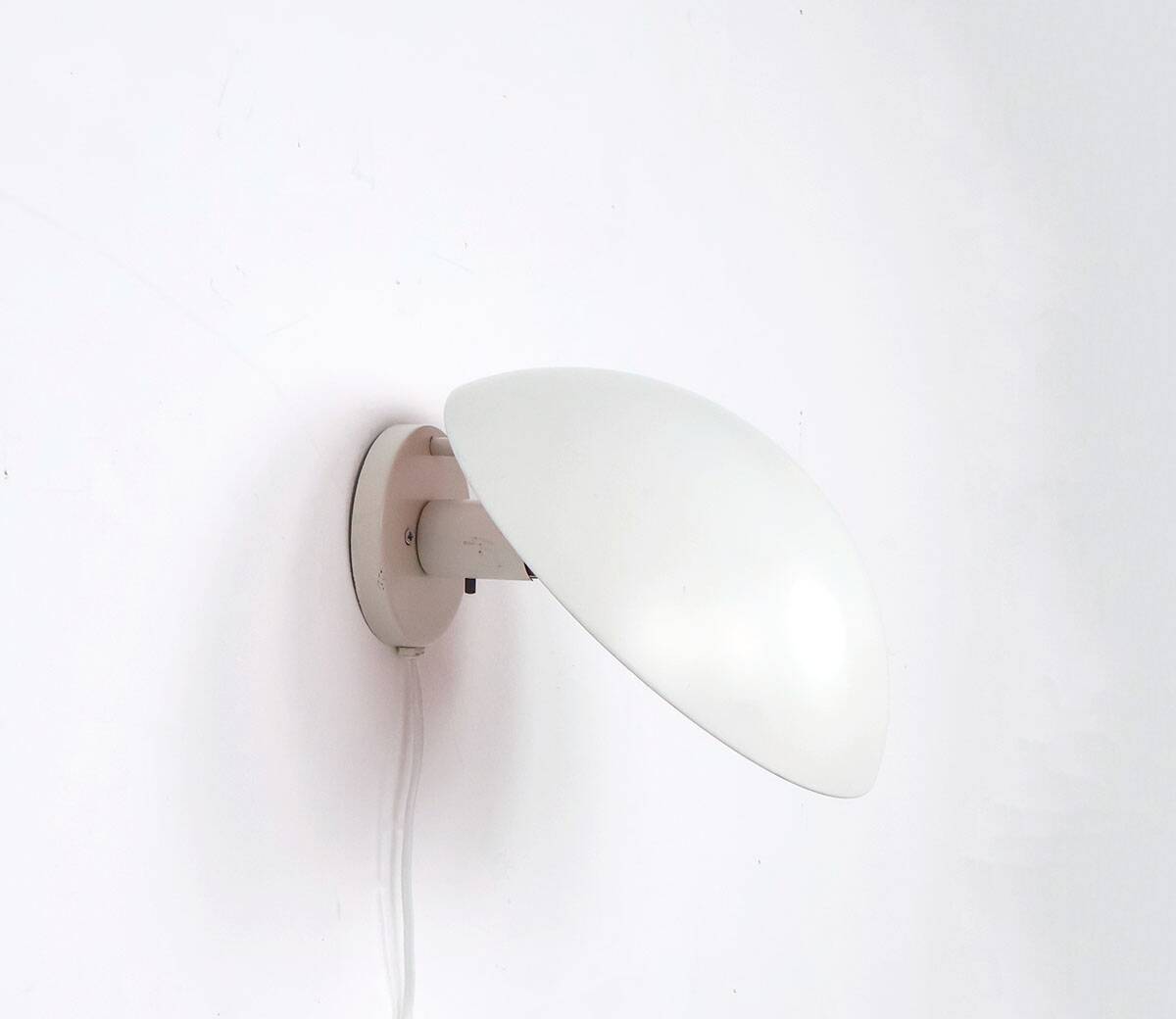 Vintage Louis Poulsen PH-Hat wall lamp, 1960s
