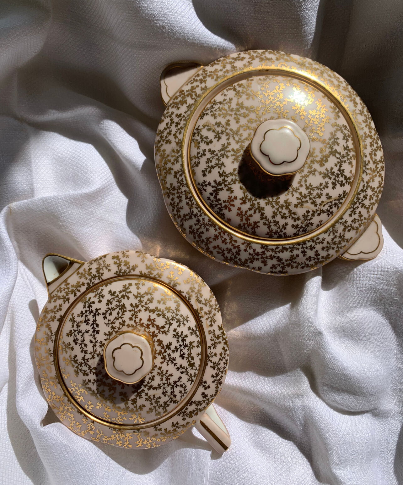 Pink and golden teapot and sugar bowl Limoges Charles Ahrenfeld