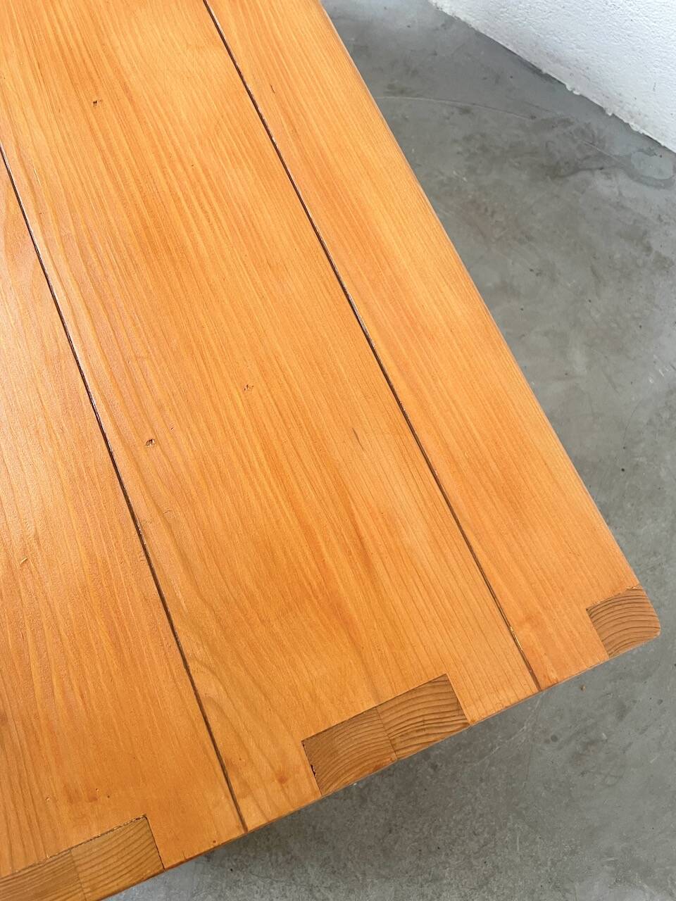 Maison Regain pine coffee table