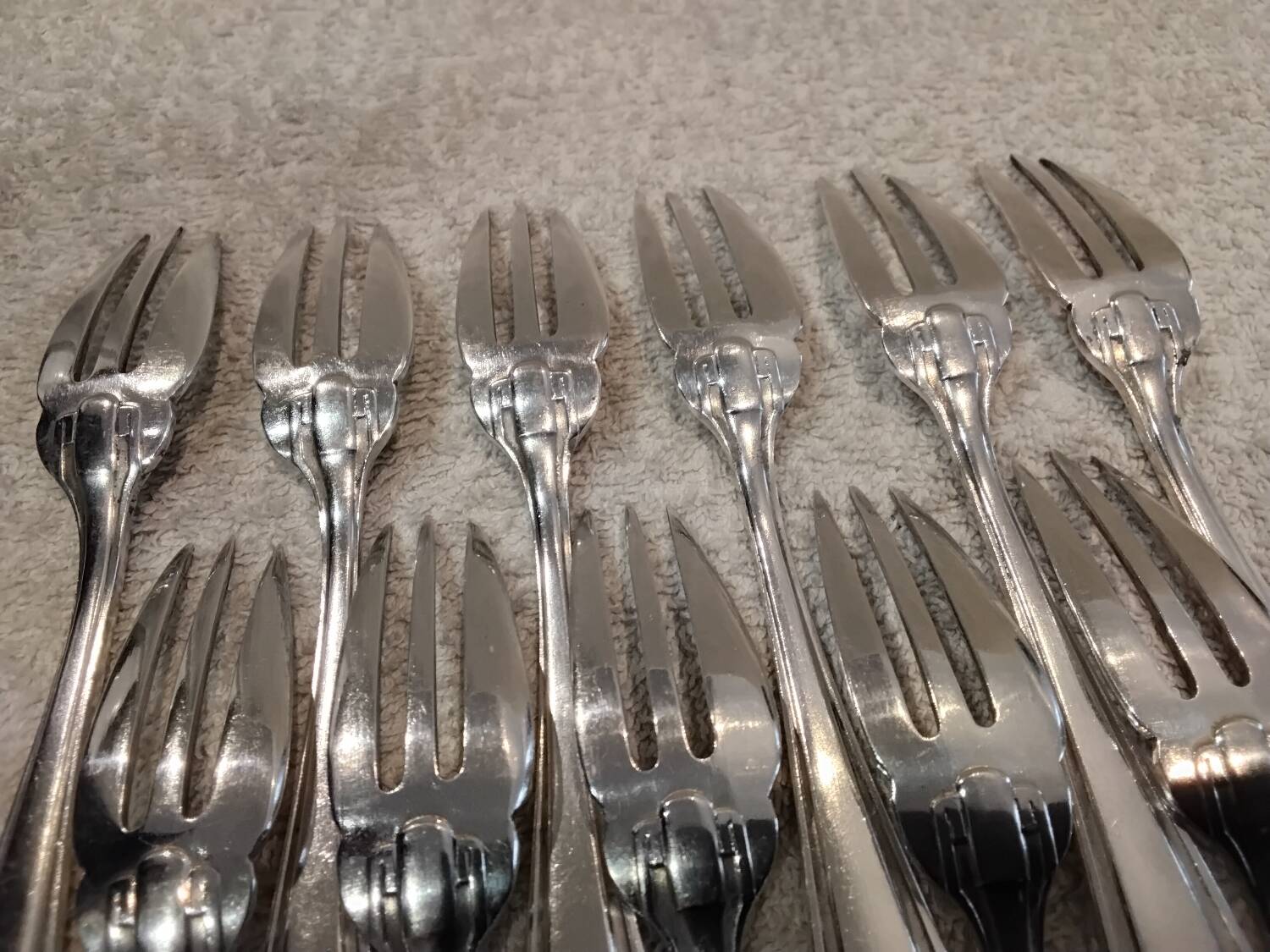 11 silver-plated metal cake forks Boulenger Betty
