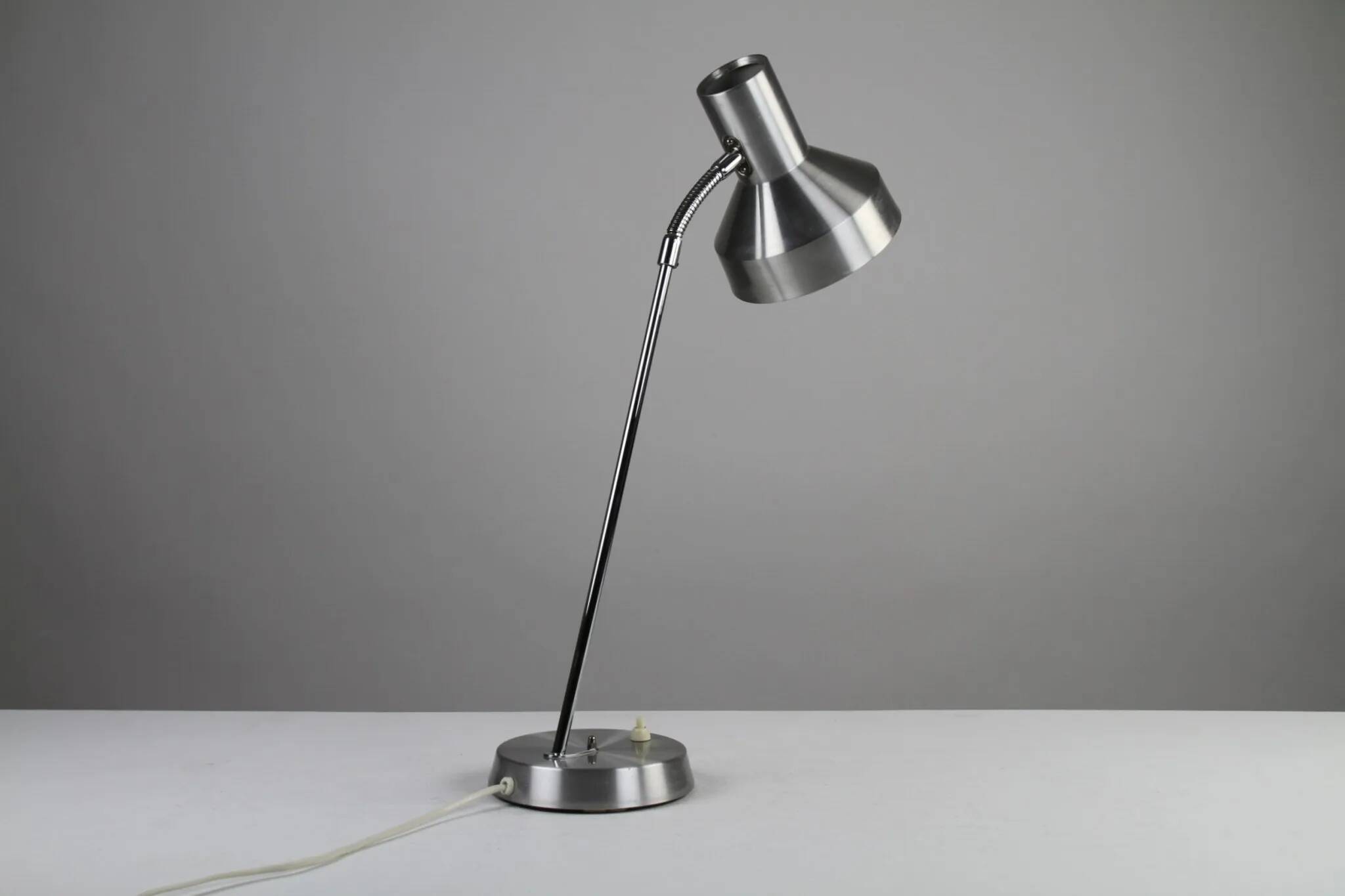 Eric Wärnå for EWÅ Armaturfabrik, Värnamo, Sweden — Model B-71 Desk Lamp, 1970s