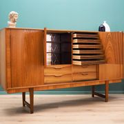 Buffet haut en teck, design danois, années 1960, production : Danemark