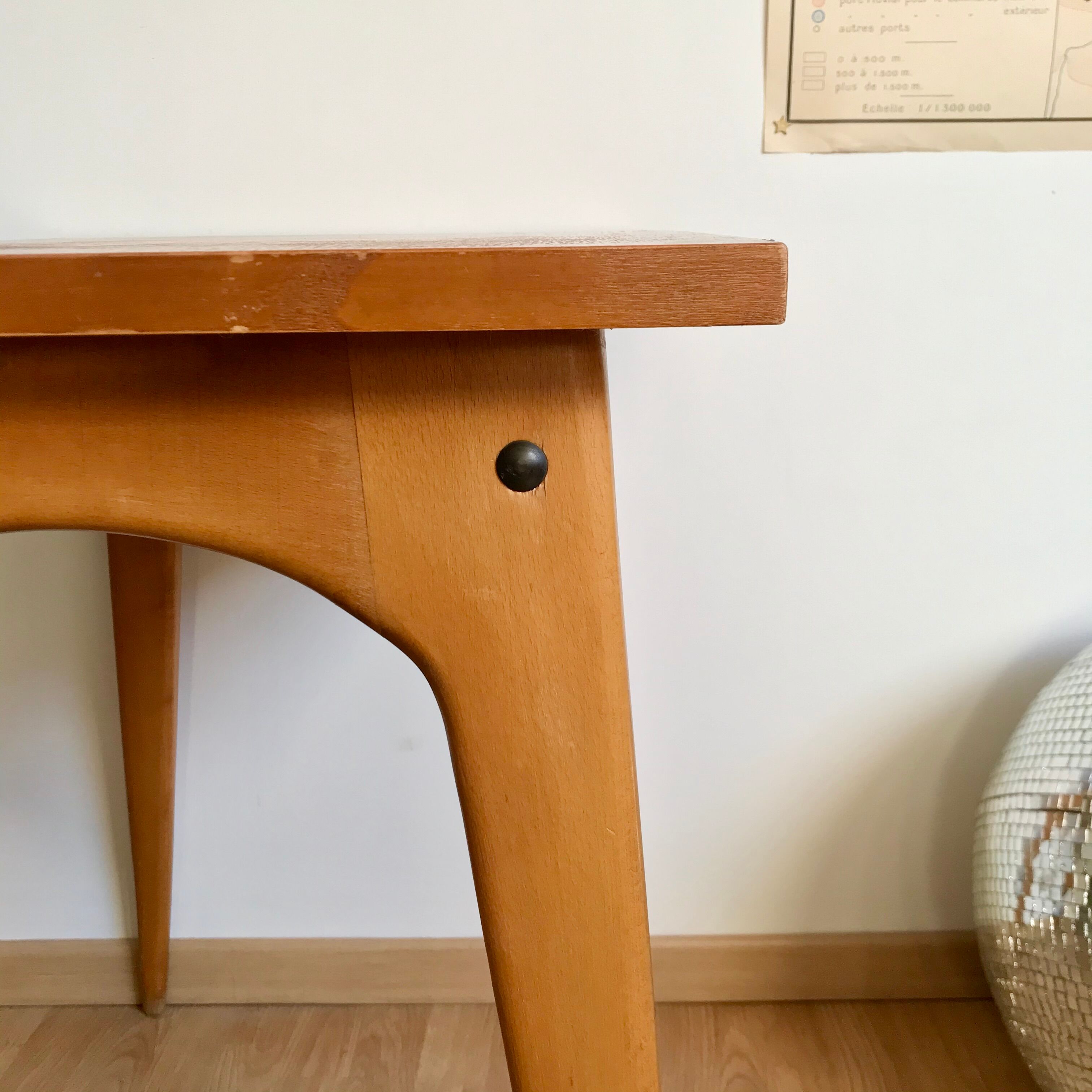 Stella desk table
