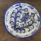 Hollow plate in ceramic from Granada.