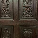 Meuble de rangement a trois portes de style Renaissance XX siècle