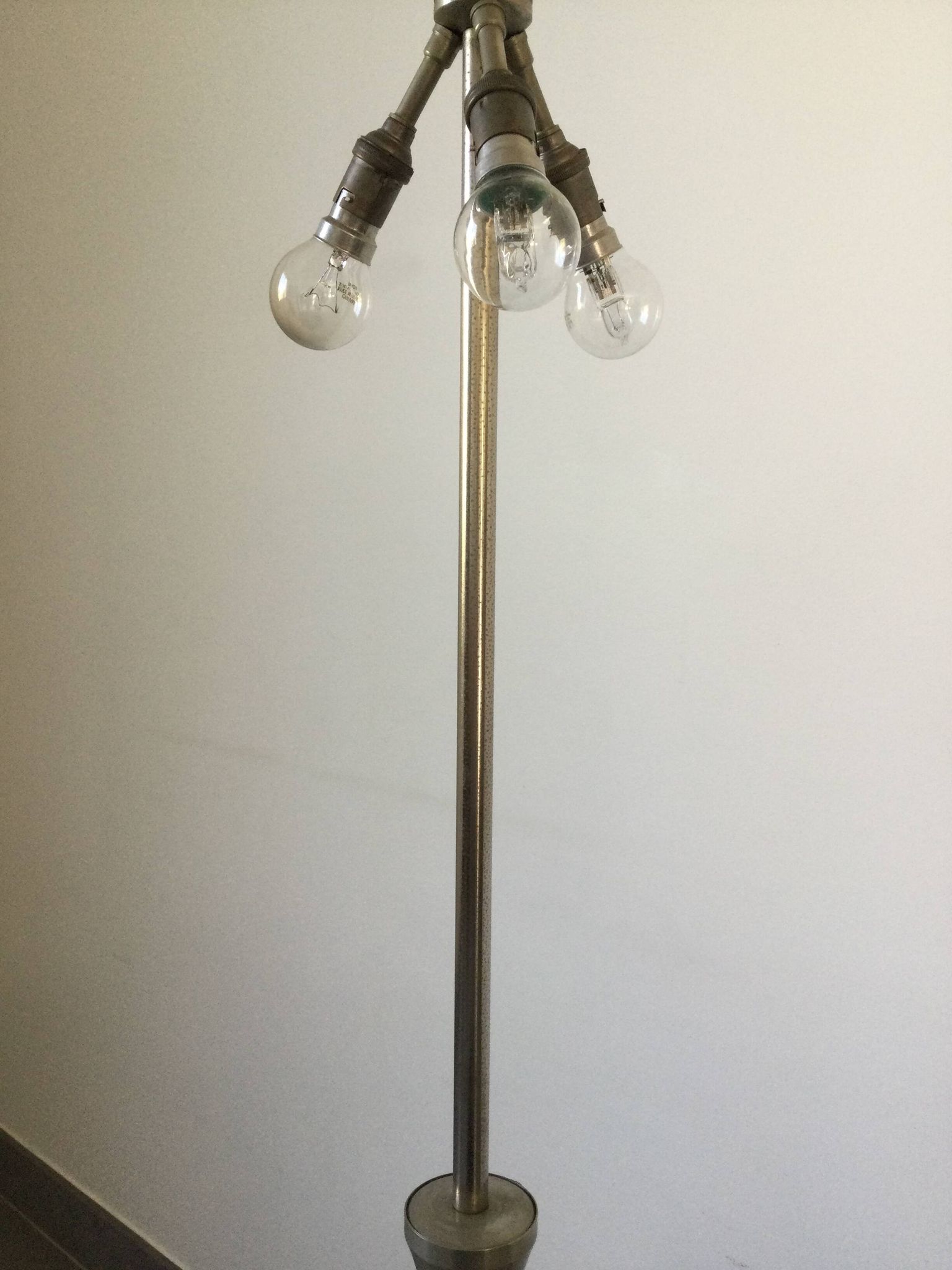 Lampe carrée en laiton chromé, 1970