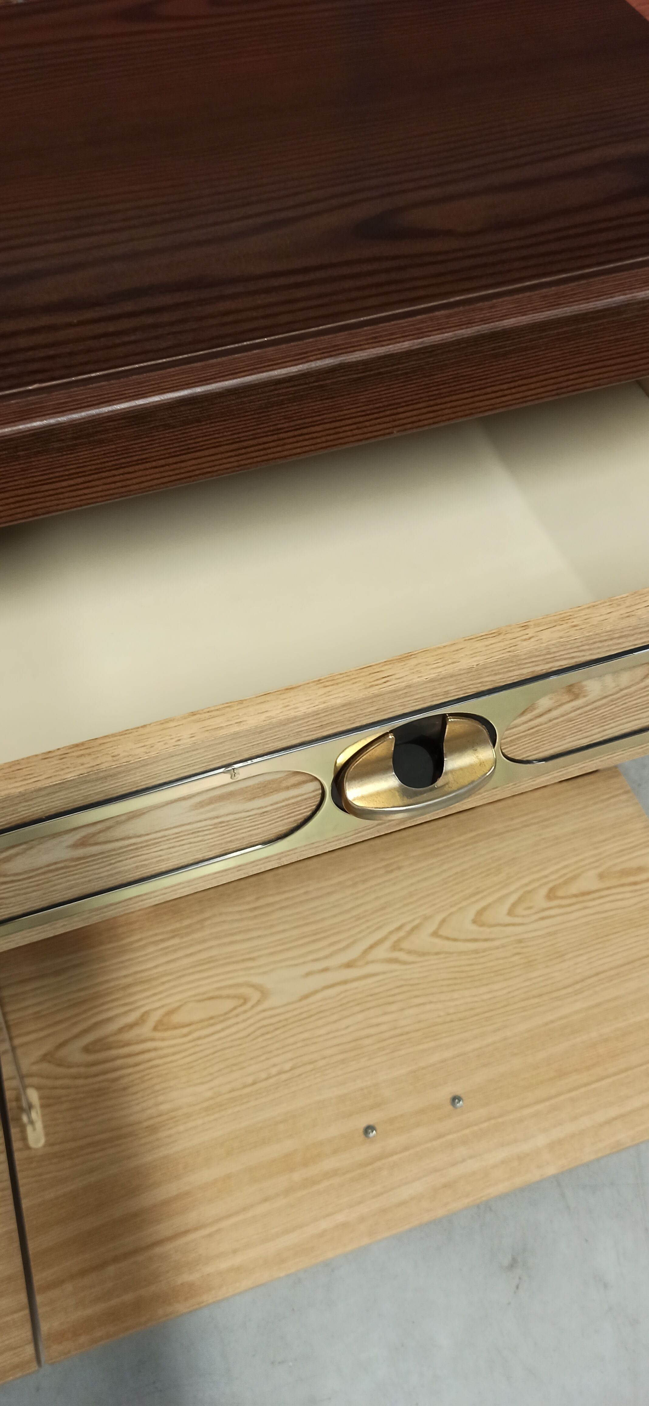 Low sideboard furniture in vintage Formica 70
