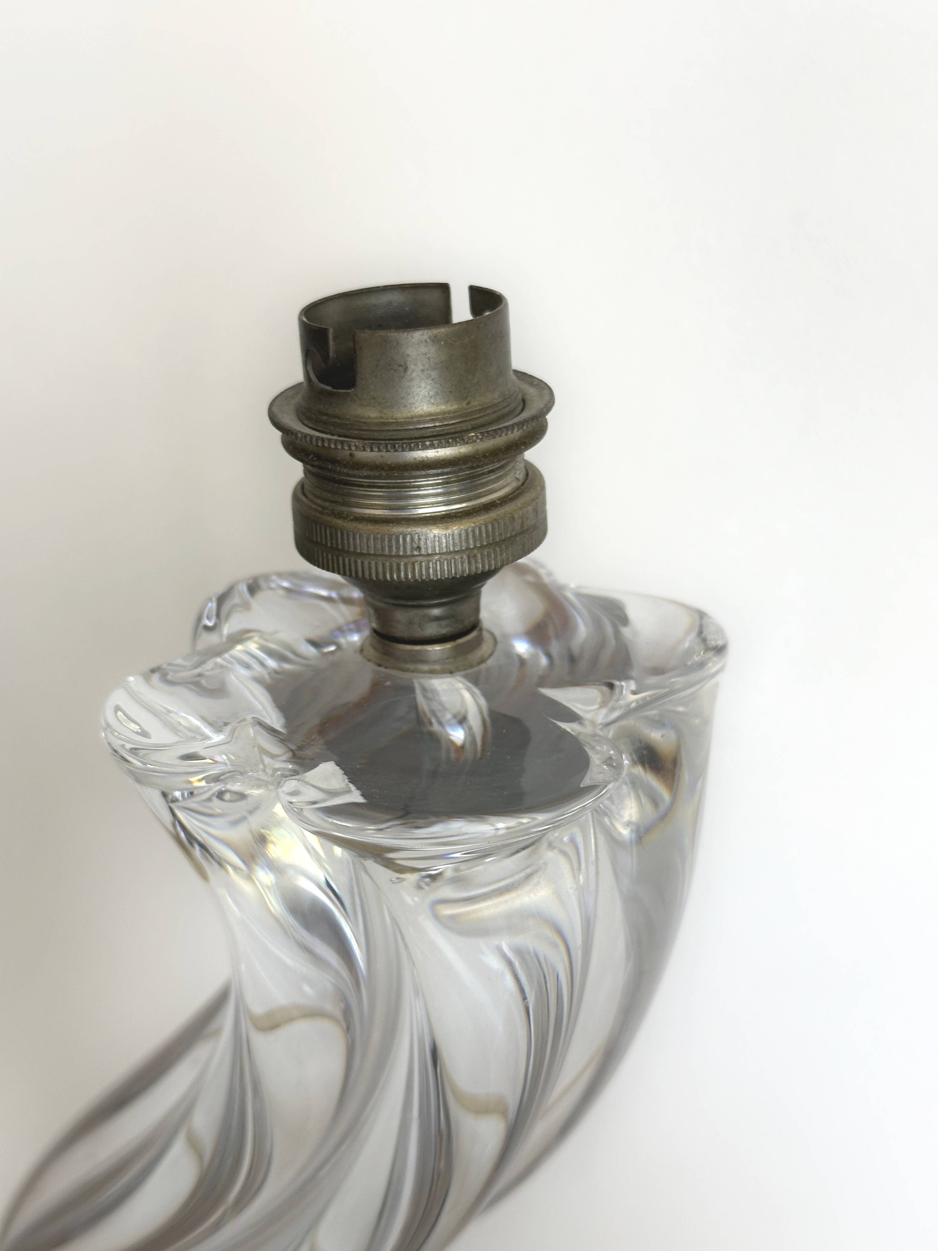 Impressive XXL crystal table lamp signed Daum France - Height 42 cm