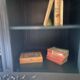 Armoire « chapeau de gendarme »