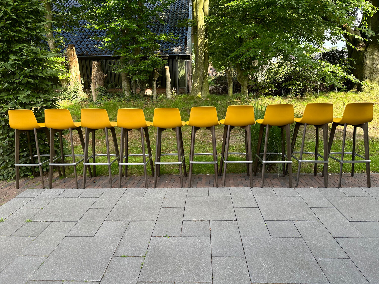 10 Spanish bar stools