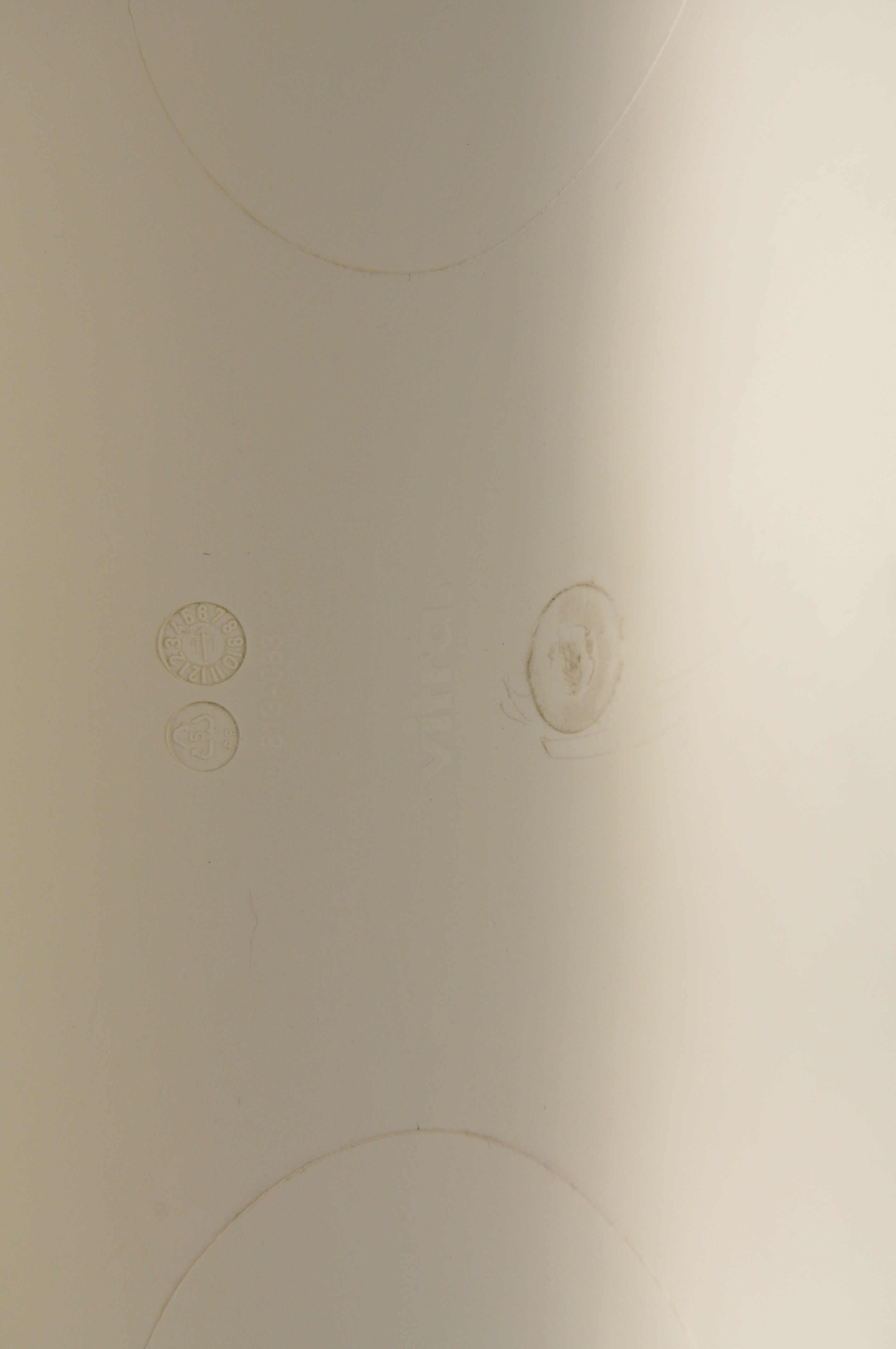 Pair of white chairs S Panton Vitra