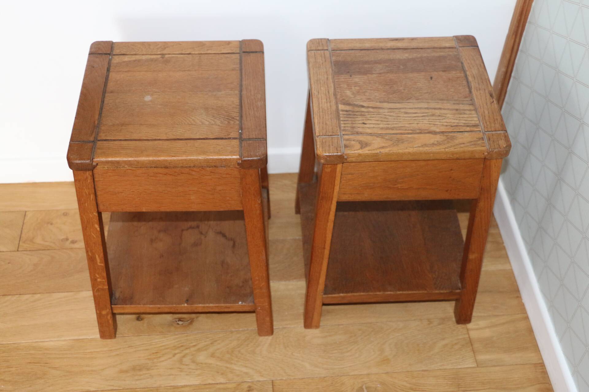 Tabouret/chevet chêne reconstruction