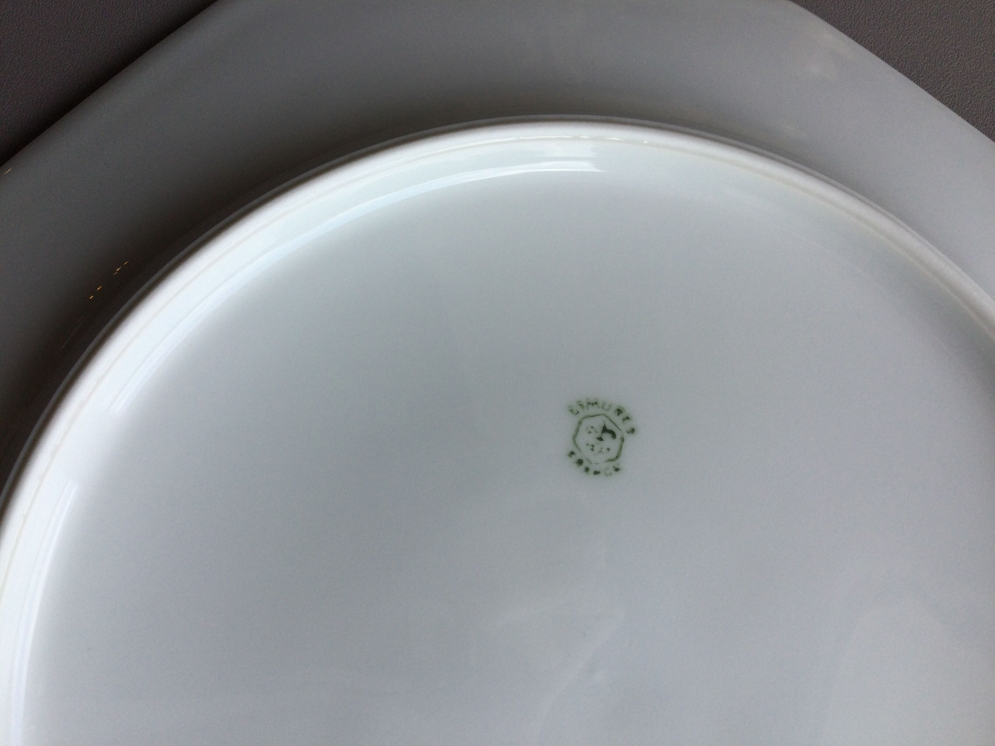 Set of 6 dessert plates in white Limoges porcelain octagonal shape