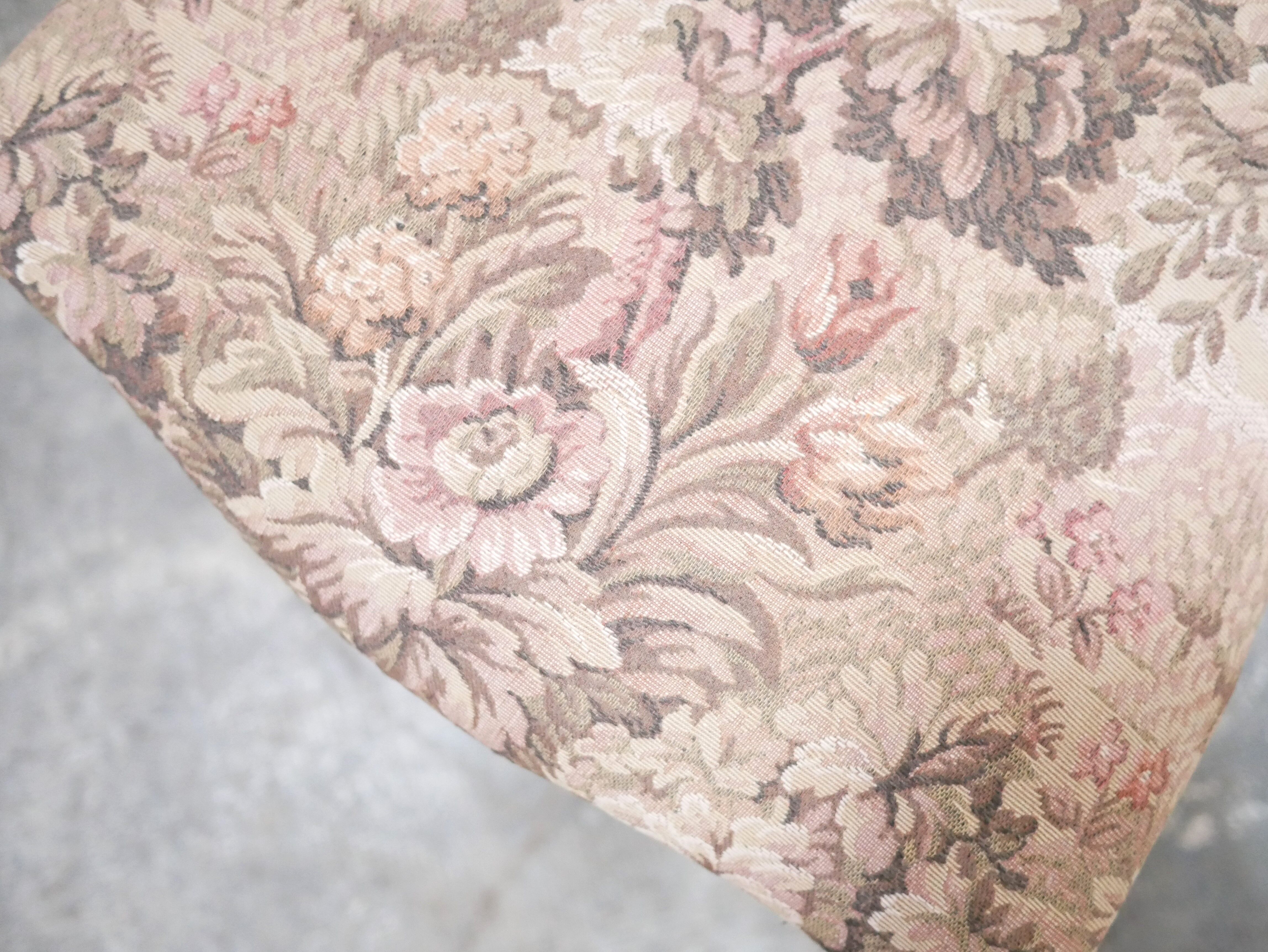 Antique Napoleon III chair in wood and fabric