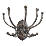 Circular chromed metal coat rack