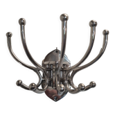 Circular chromed metal coat rack