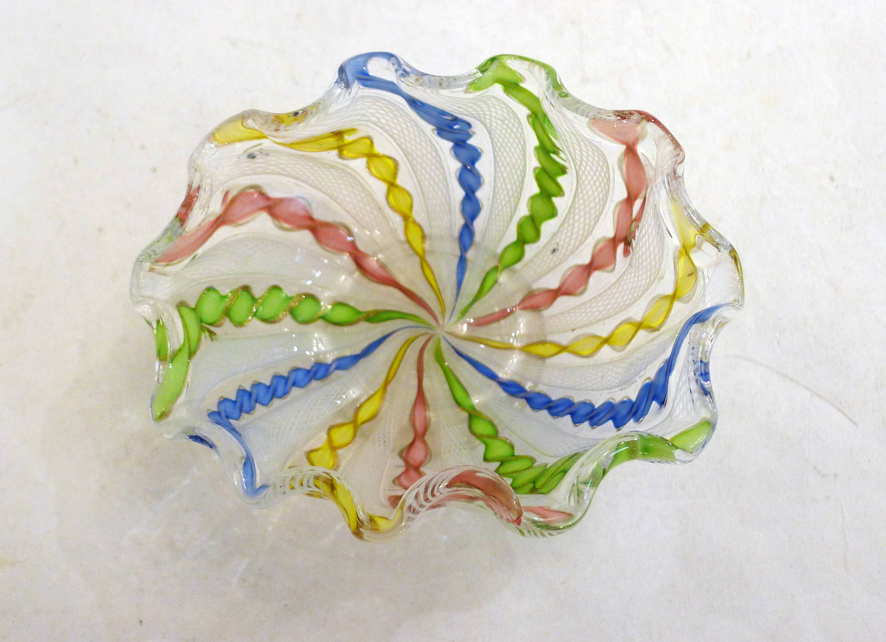 Small tangy glass bowl from Murano, 1960s.