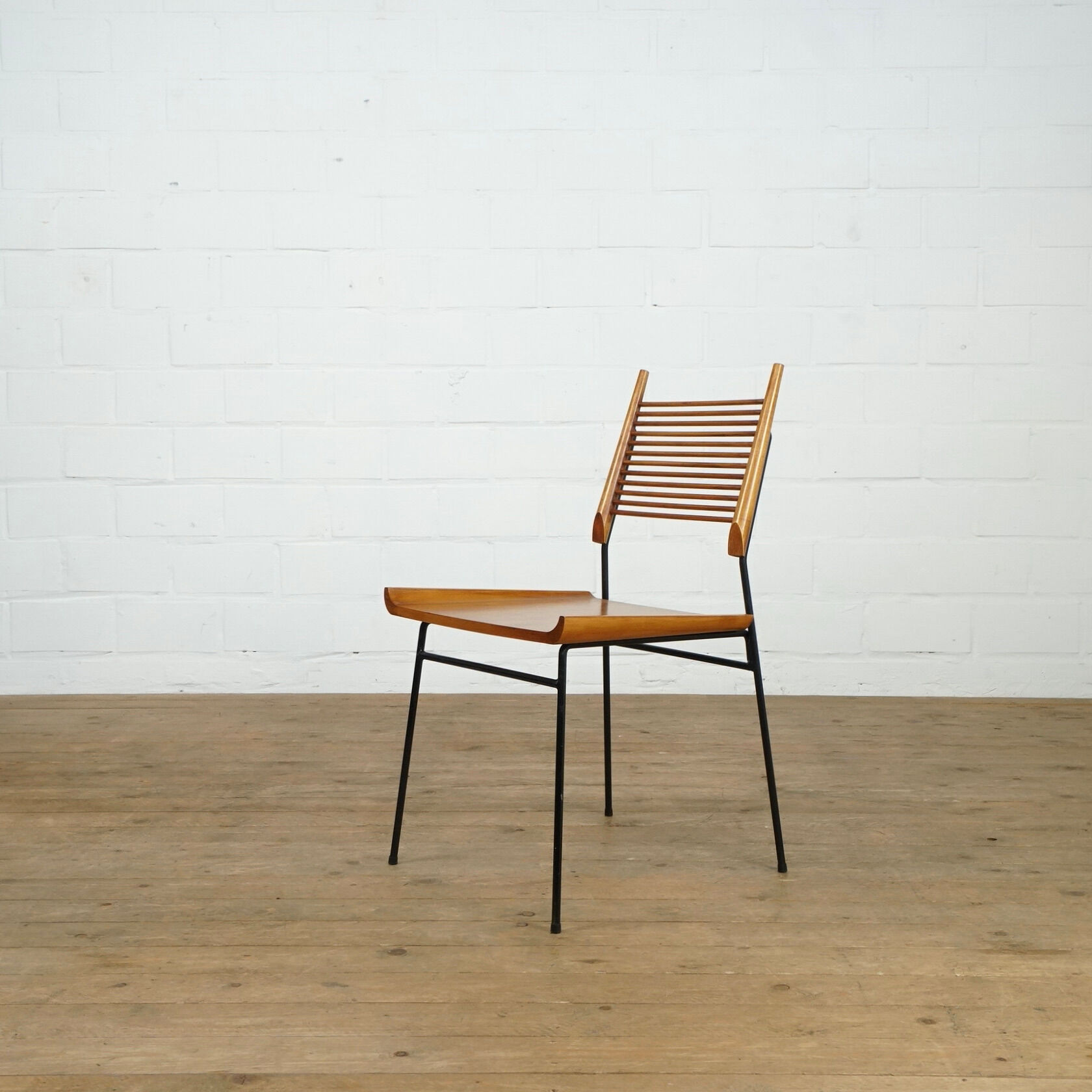 Ensemble de 6 chaises « Pelle » en érable et fer, par Paul McCob