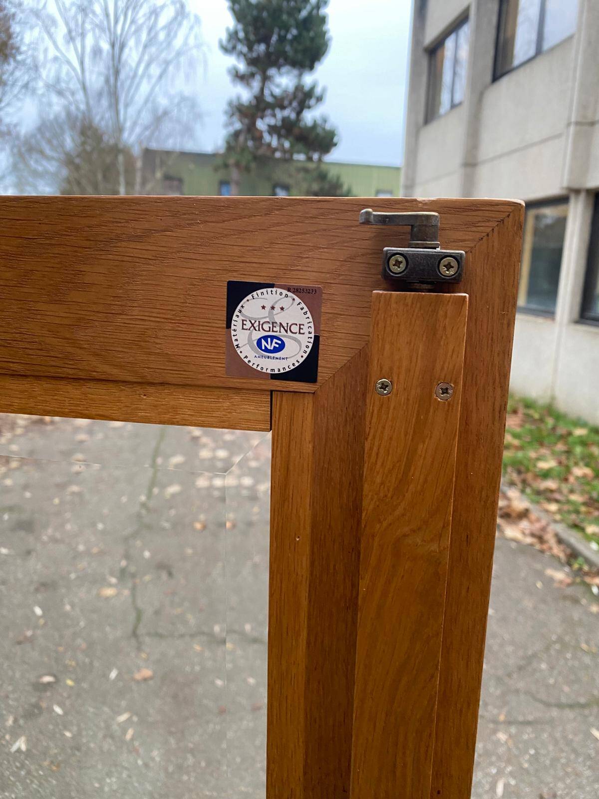 Louis Philippe illuminated display cabinet in solid oak from the 20th century