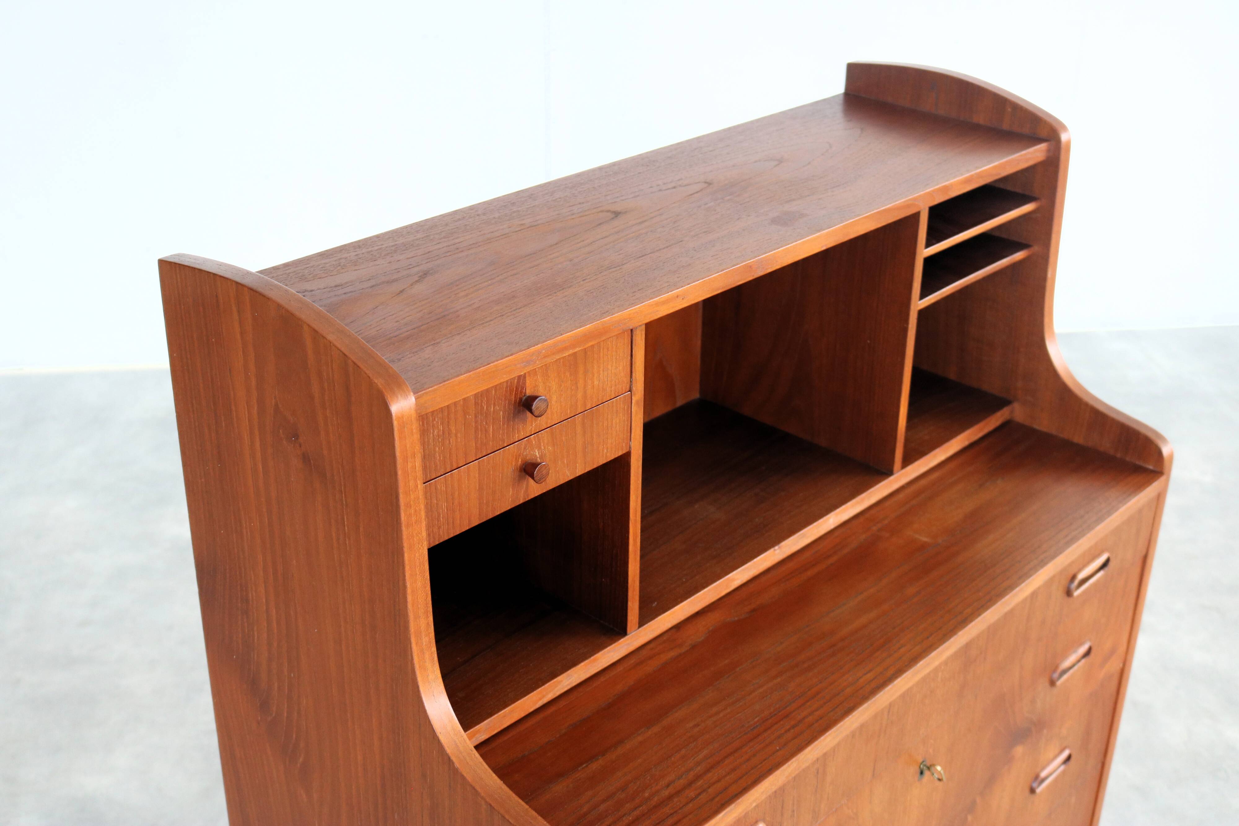 vintage secretary | dressing table | 1960s | Danish