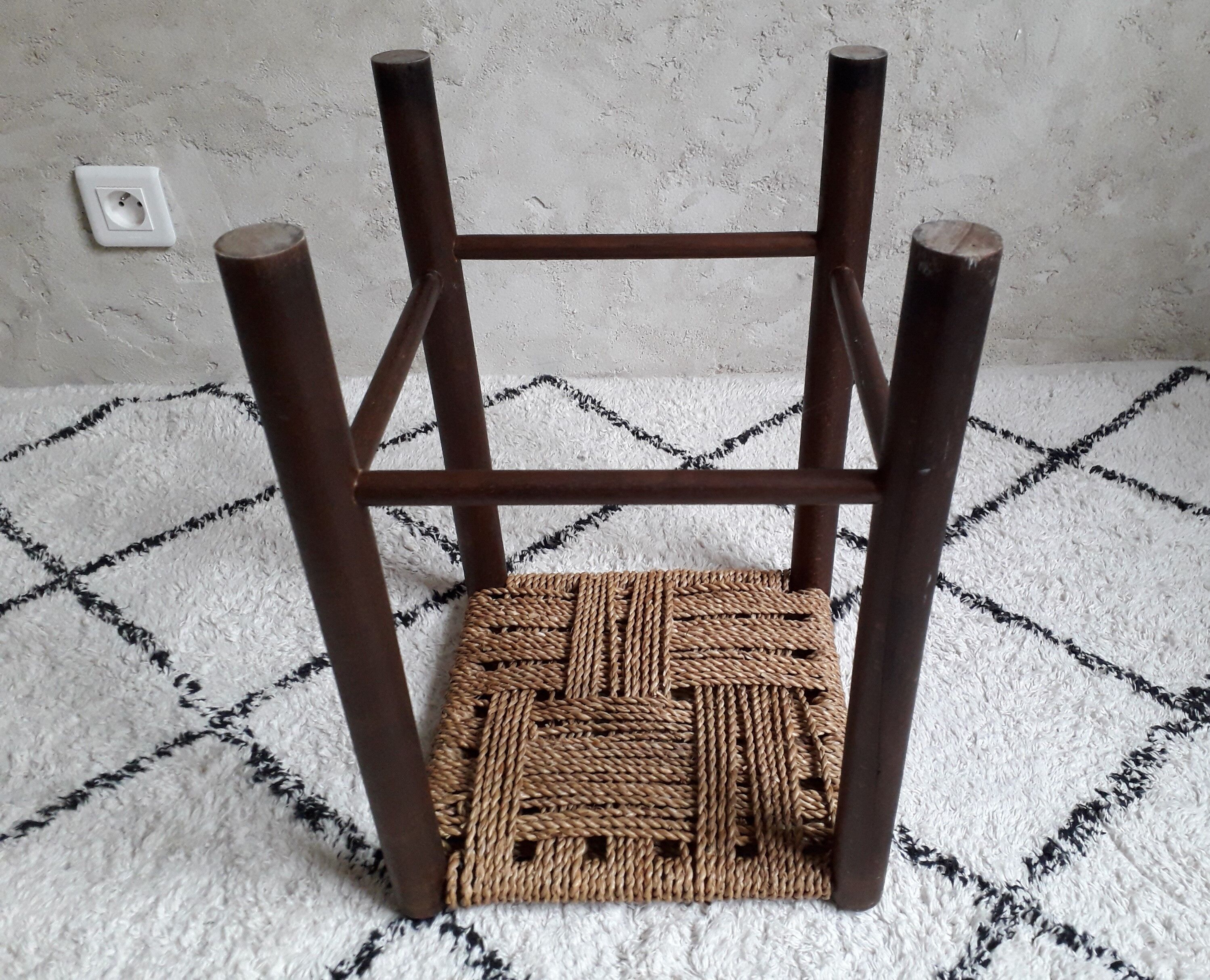 Rope stool