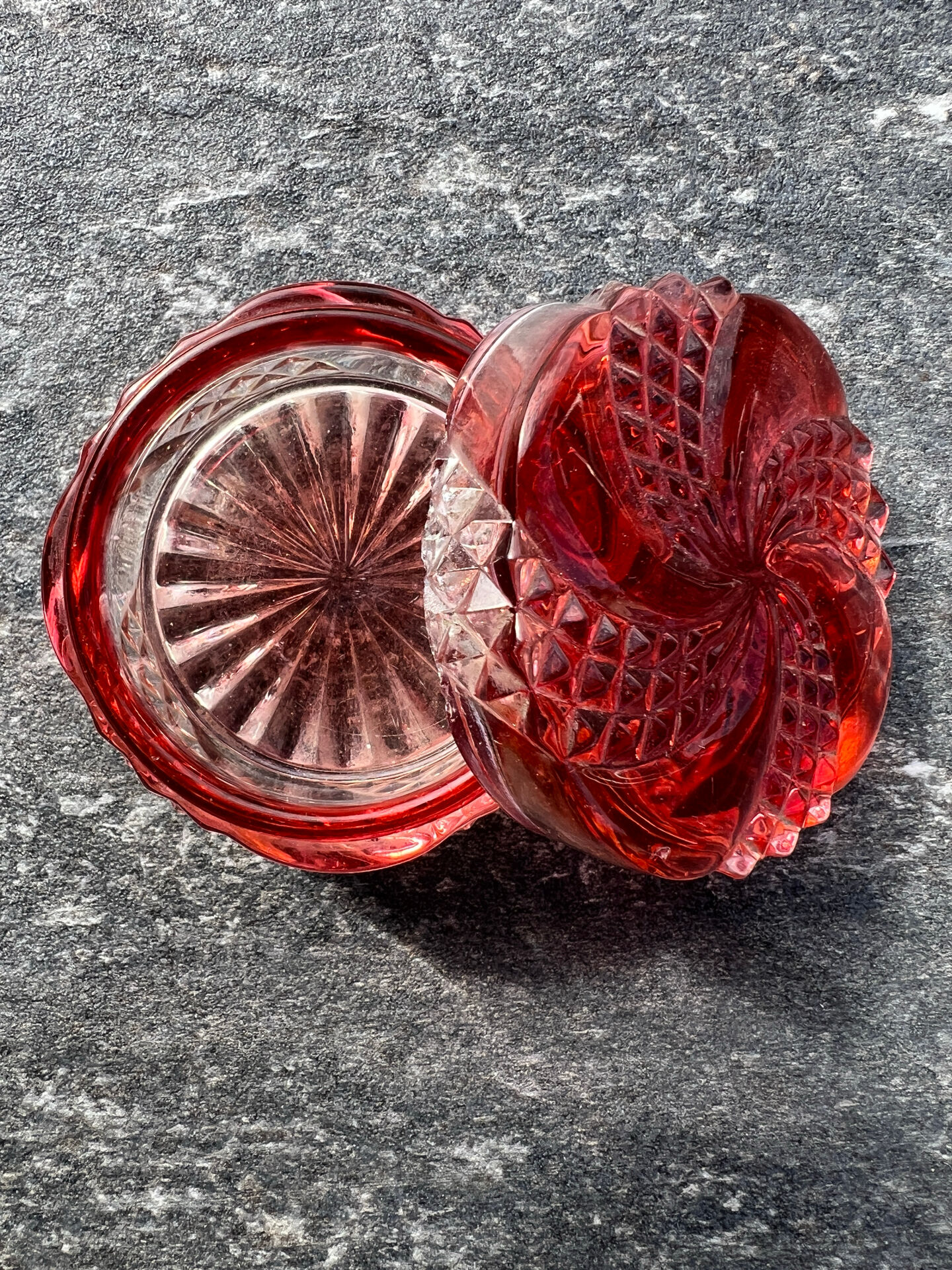 Baccarat Serpentine toilet set, pink crystal, 3 pieces