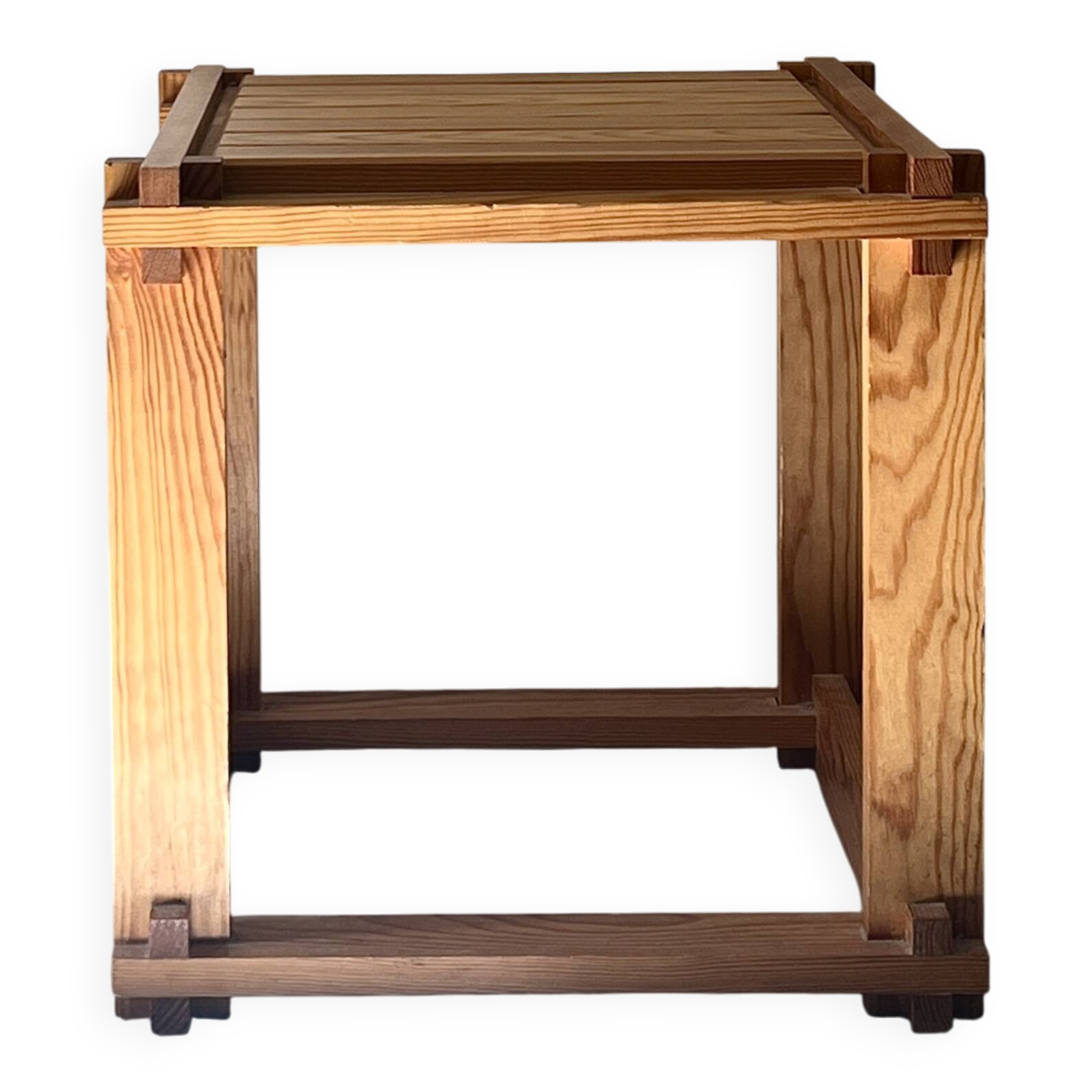 Modernist pine side table / bedside table, 1970 design.