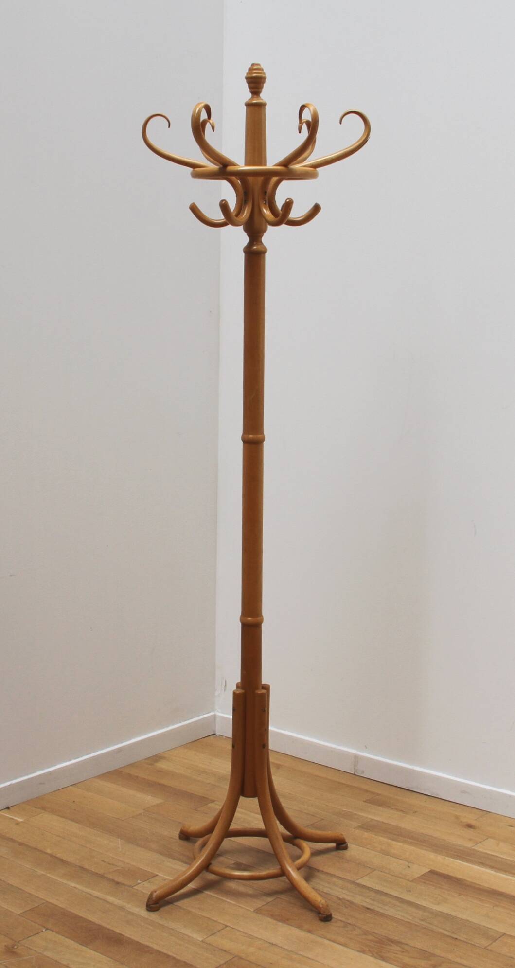 Vintage parrot coat rack